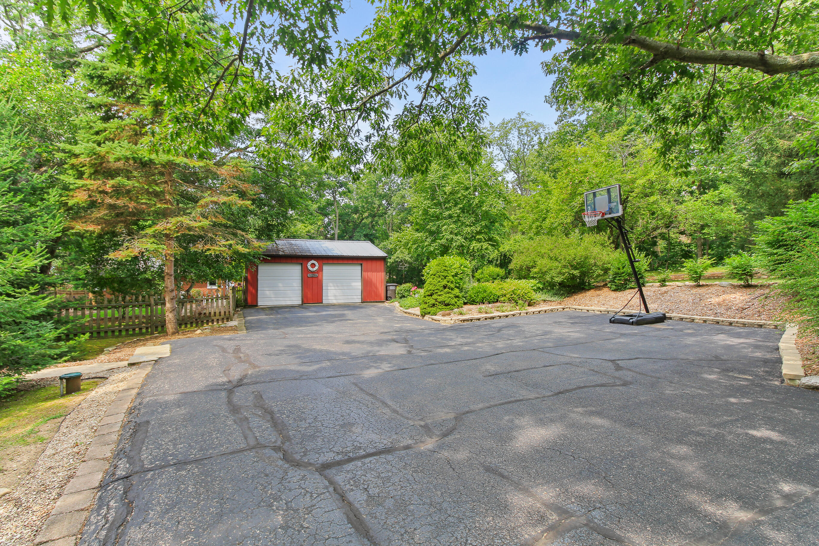 Wisconsin Lake Home for sale (MLS#: 1930549) at N8991  Miramar Dr N8993, in East Troy, Wisconsin. (33 of 84)