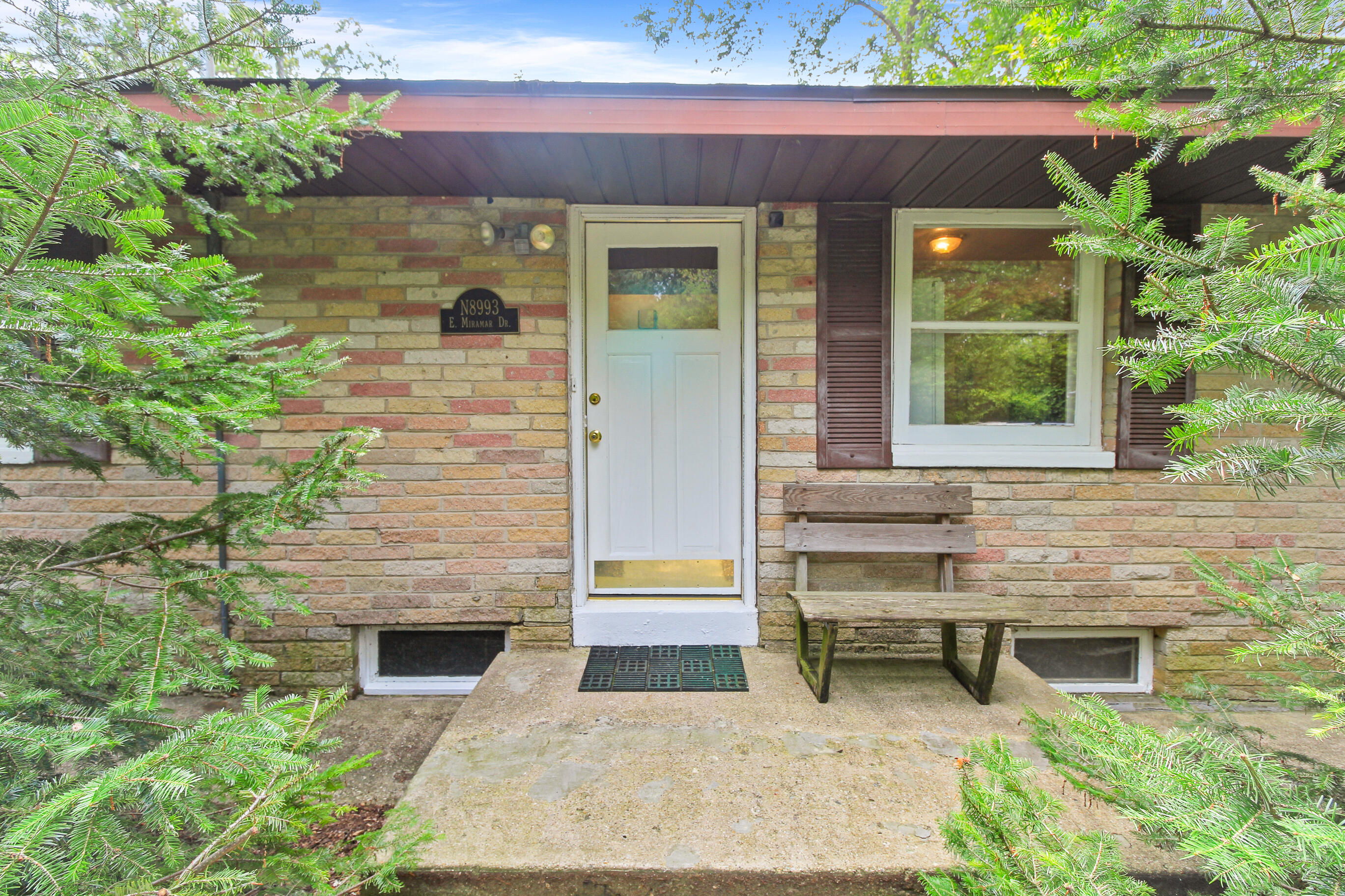 Wisconsin Lake Home for sale (MLS#: 1930549) at N8991  Miramar Dr N8993, in East Troy, Wisconsin. (50 of 84)
