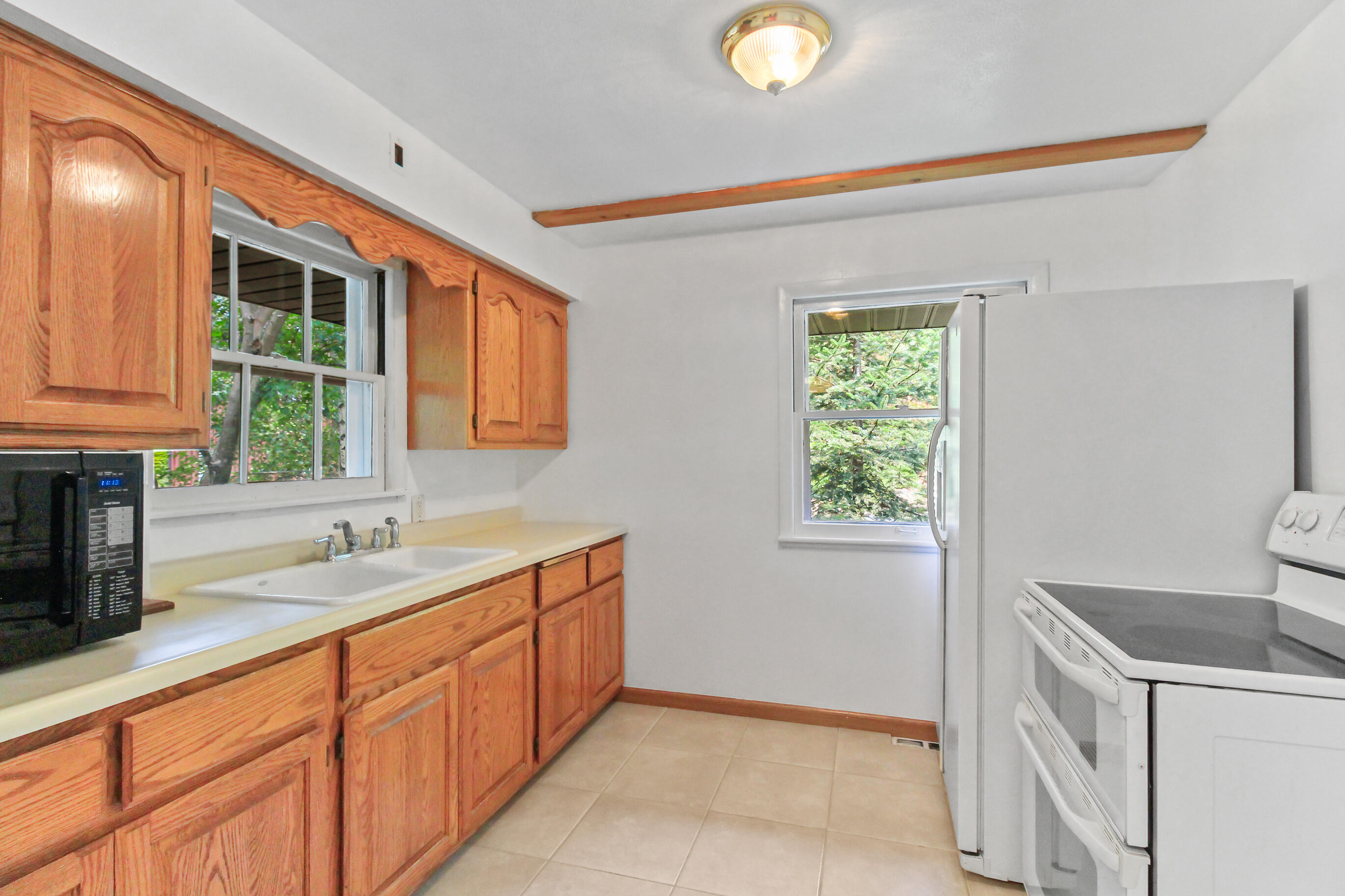 Wisconsin Lake Home for sale (MLS#: 1930549) at N8991  Miramar Dr N8993, in East Troy, Wisconsin. (56 of 84)