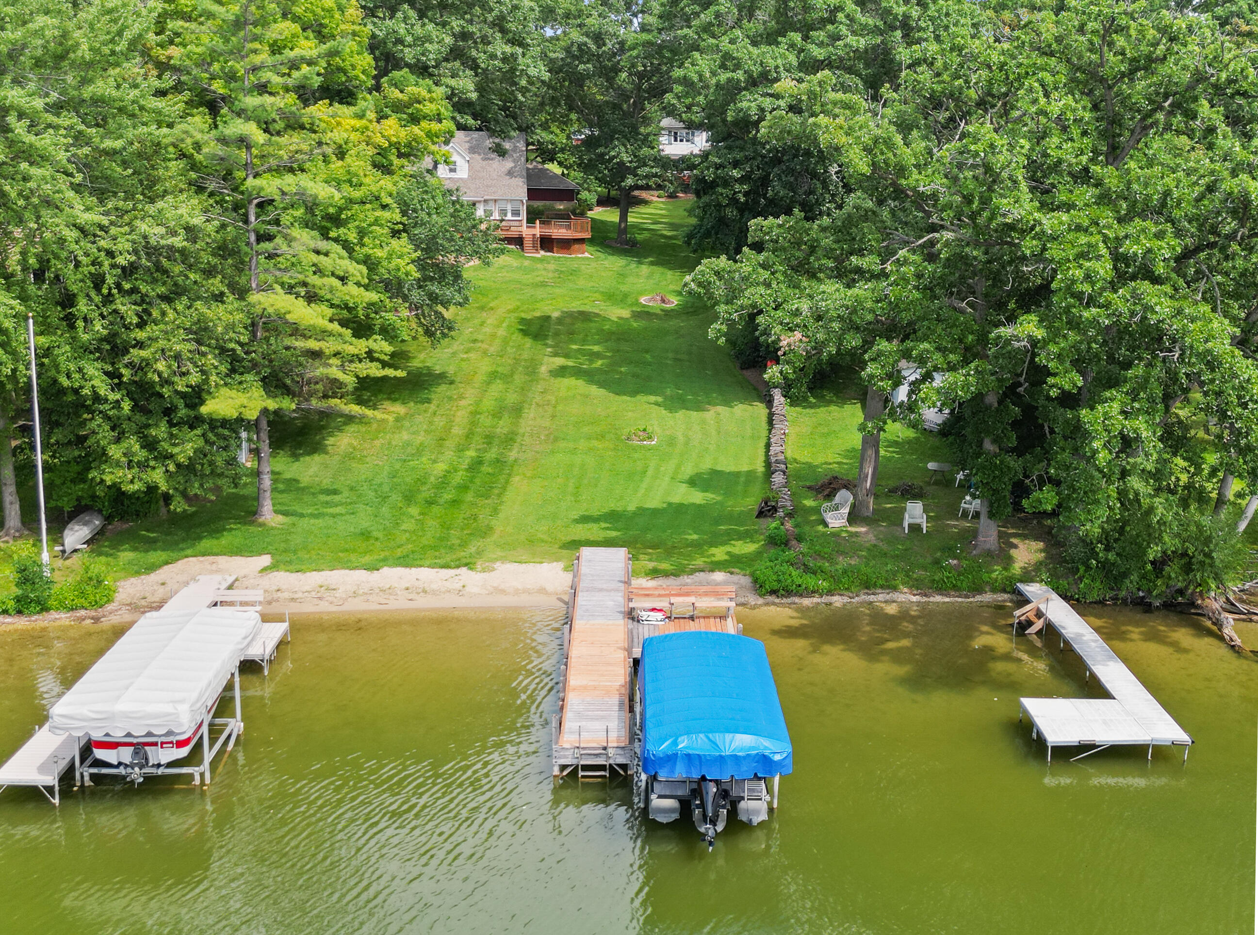 Wisconsin Lake Home for sale (MLS#: 1930549) at N8991  Miramar Dr N8993, in East Troy, Wisconsin. (7 of 84)