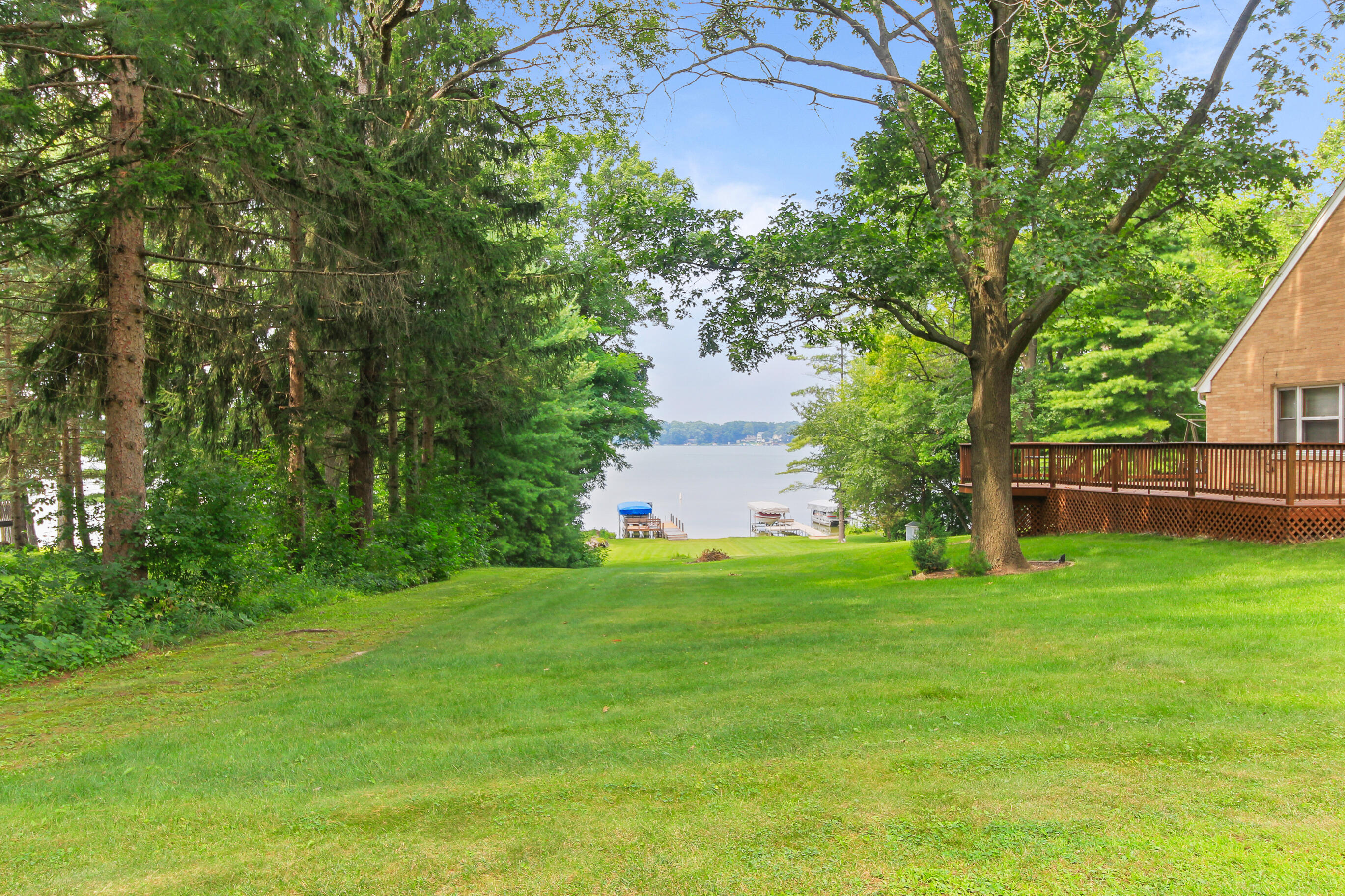 Wisconsin Lake Home for sale (MLS#: 1930549) at N8991  Miramar Dr N8993, in East Troy, Wisconsin. (9 of 84)