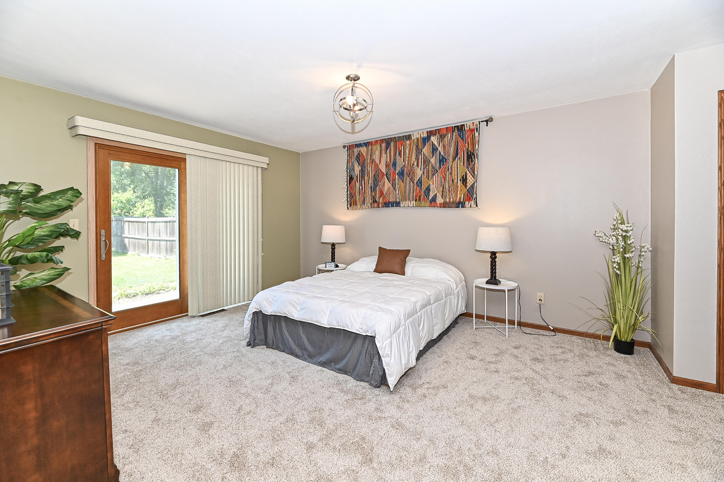 Wisconsin Lake Home for sale (MLS#: 1930579) at 4205 W Carmel Dr, in Franklin, Wisconsin. (11 of 23)