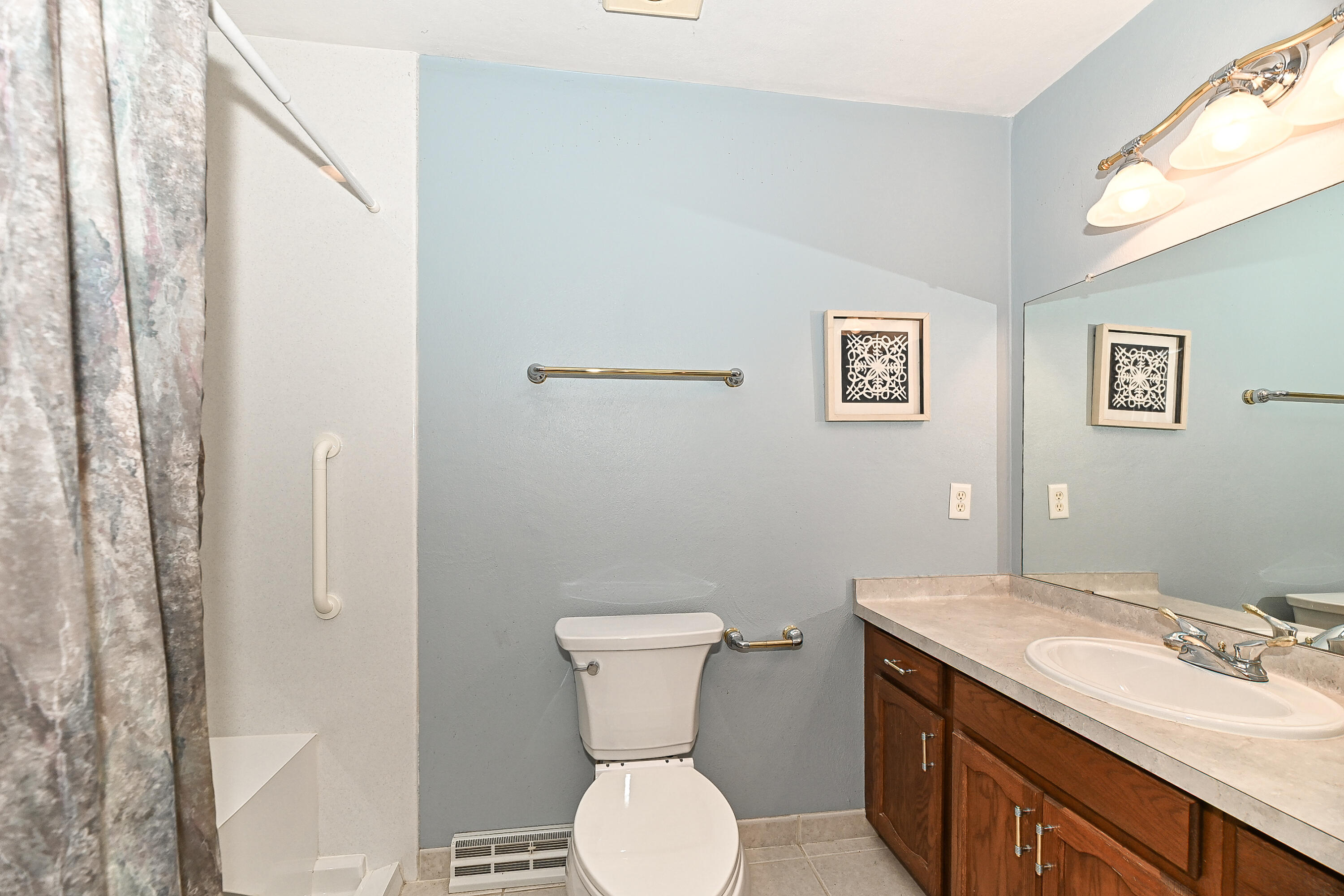 Wisconsin Lake Home for sale (MLS#: 1930579) at 4205 W Carmel Dr, in Franklin, Wisconsin. (13 of 23)