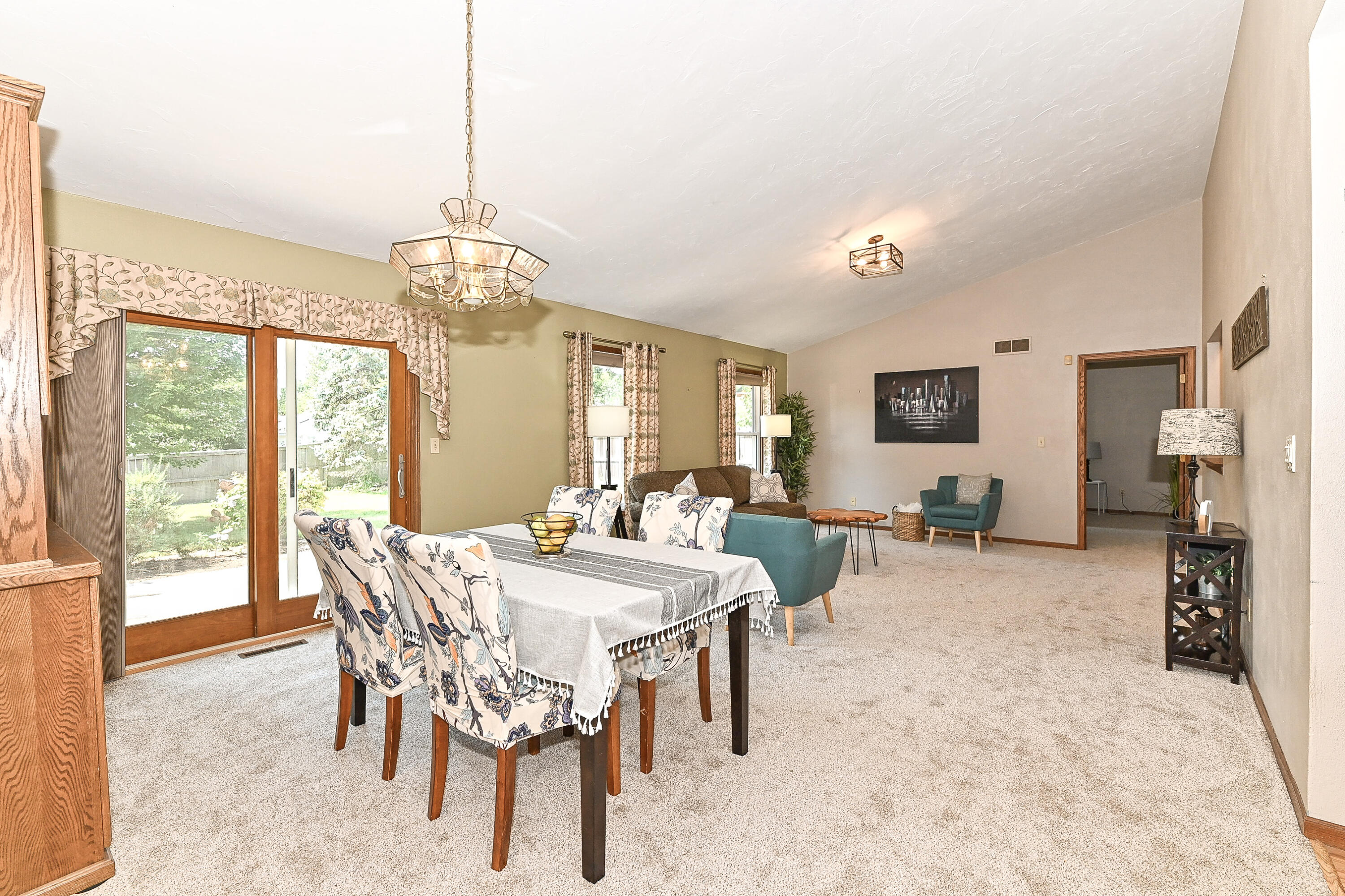 Wisconsin Lake Home for sale (MLS#: 1930579) at 4205 W Carmel Dr, in Franklin, Wisconsin. (5 of 23)