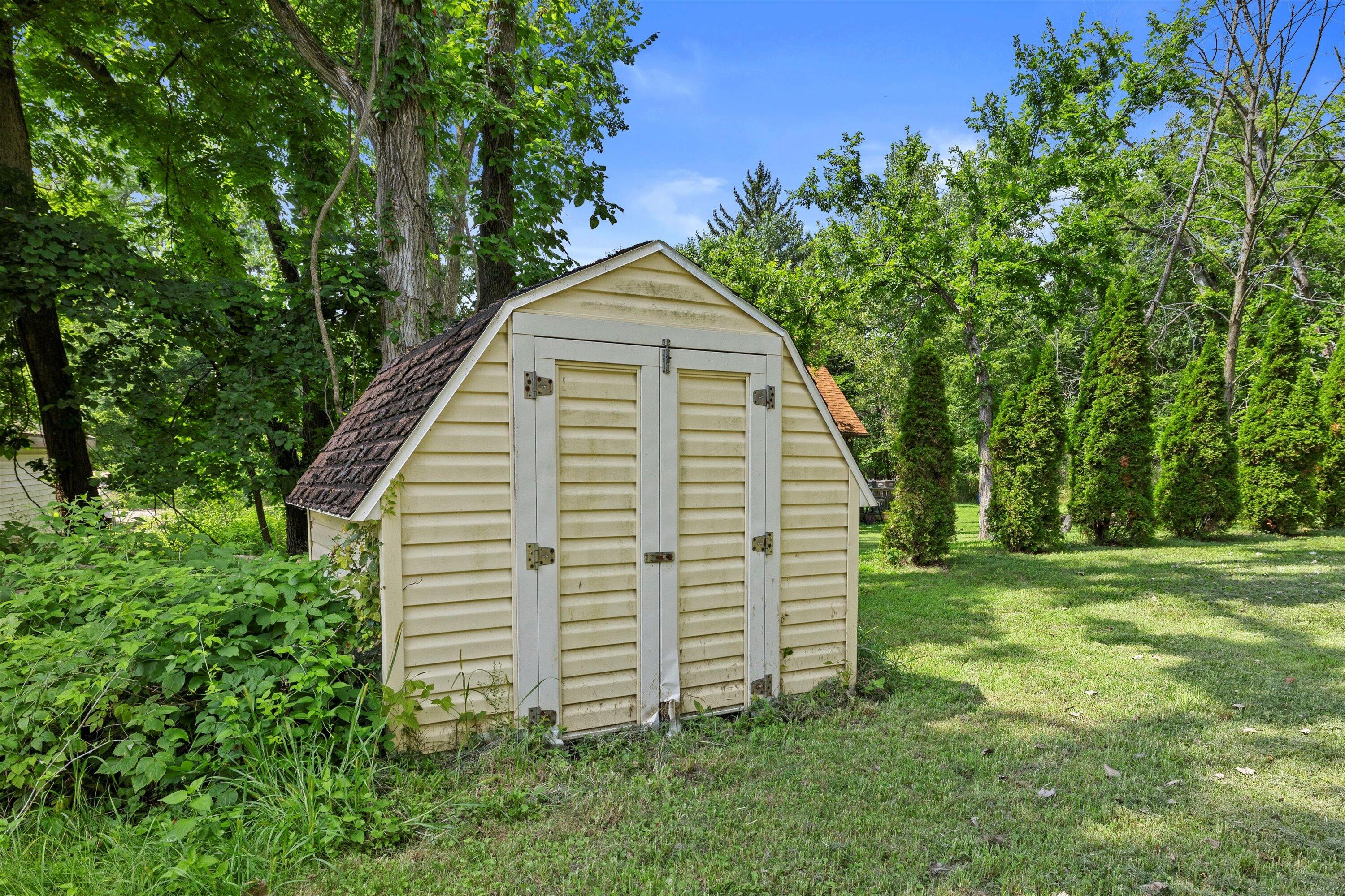 Wisconsin Lake Home for sale (MLS#: 1930775) at N3197  Gooseberry Rd, in Geneva, Wisconsin. (21 of 23)