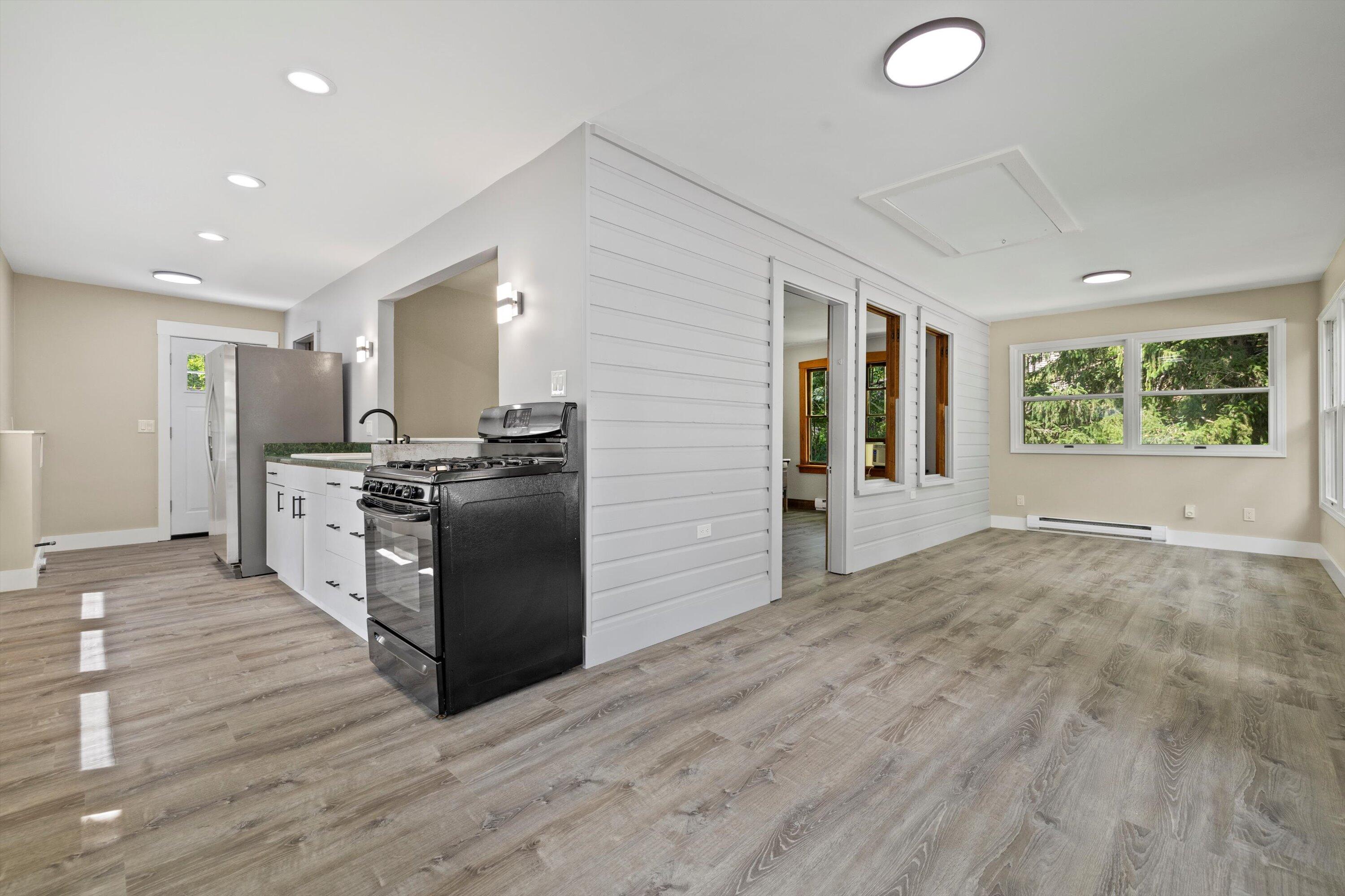 Wisconsin Lake Home for sale (MLS#: 1930775) at N3197  Gooseberry Rd, in Geneva, Wisconsin. (9 of 23)