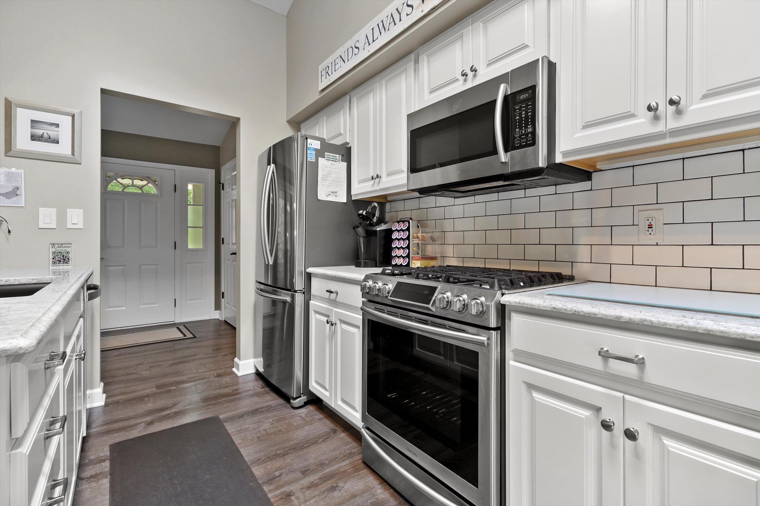 Wisconsin Lake Home for sale (MLS#: 1930876) at 32 S Walworth Ave, in Williams Bay, Wisconsin. (12 of 33)