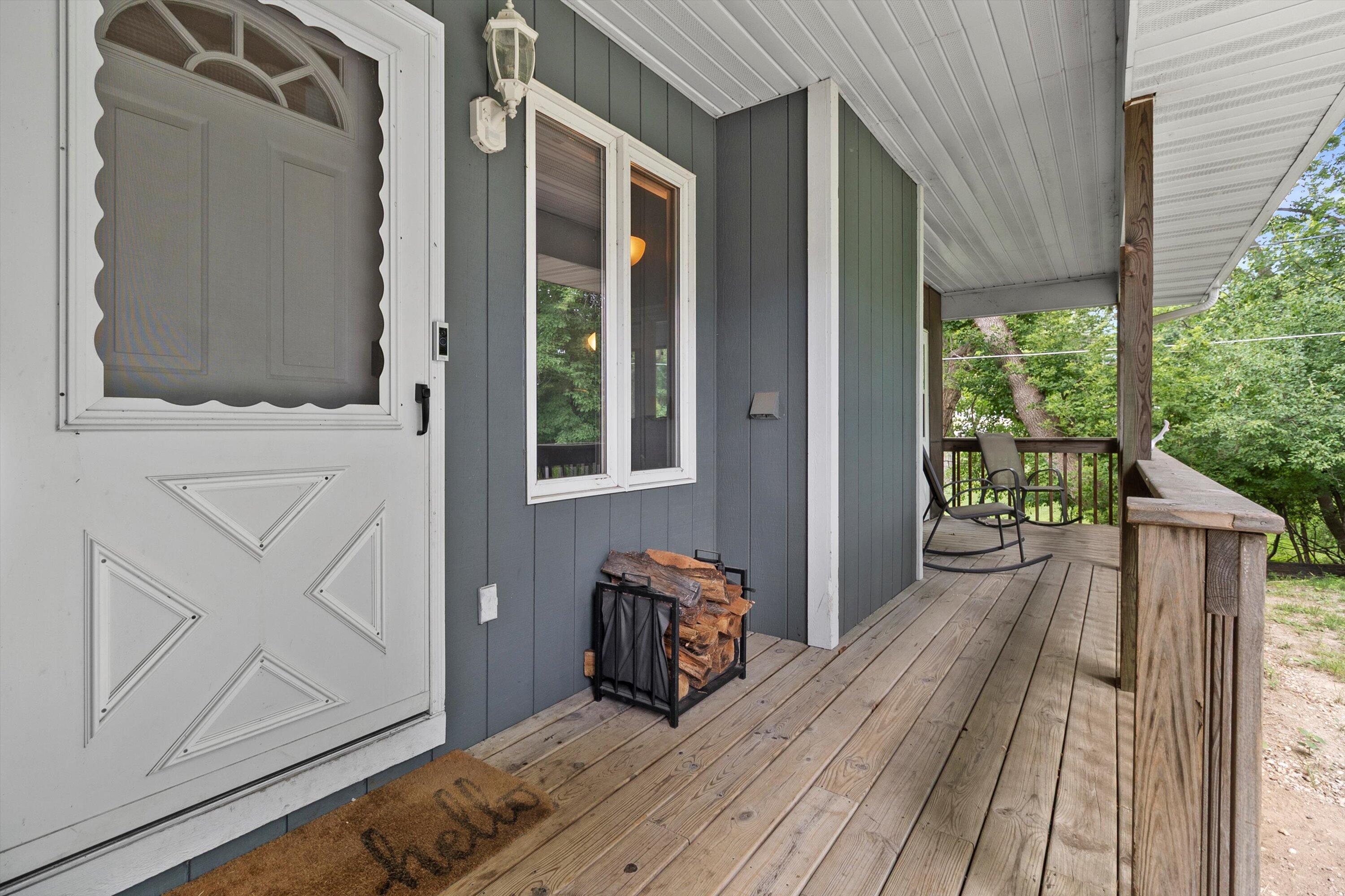 Wisconsin Lake Home for sale (MLS#: 1930876) at 32 S Walworth Ave, in Williams Bay, Wisconsin. (28 of 33)