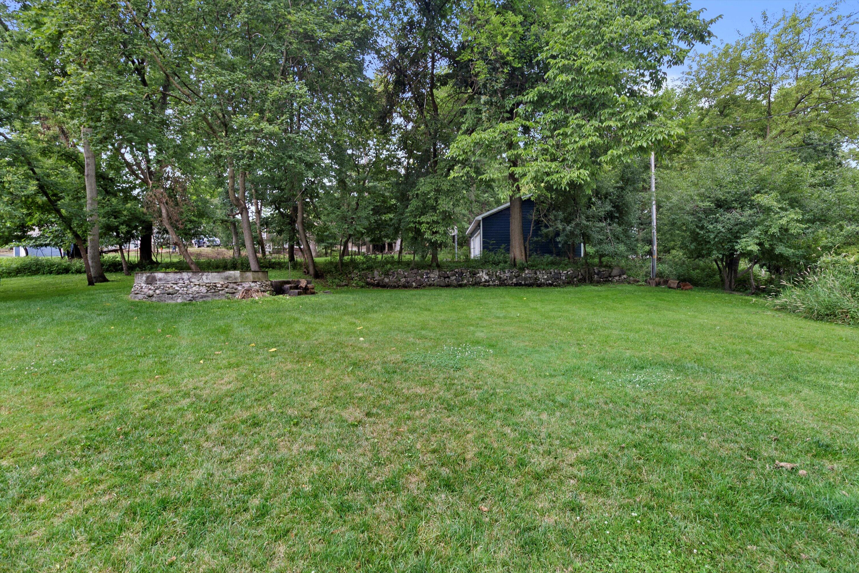 Wisconsin Lake Home for sale (MLS#: 1930876) at 32 S Walworth Ave, in Williams Bay, Wisconsin. (30 of 33)