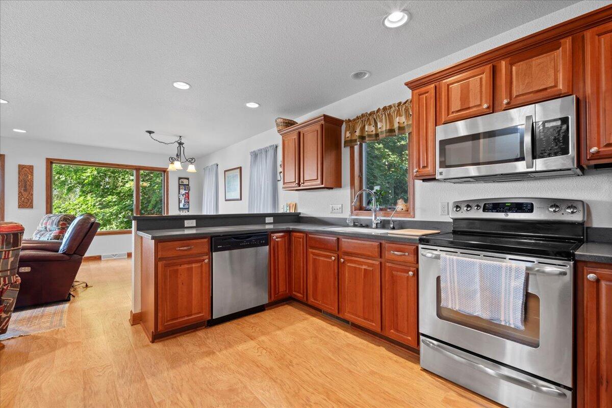 Wisconsin Lake Home for sale (MLS#: 1930974) at W6356  Lake Ellen Dr, in Lyndon, Wisconsin. (4 of 44)