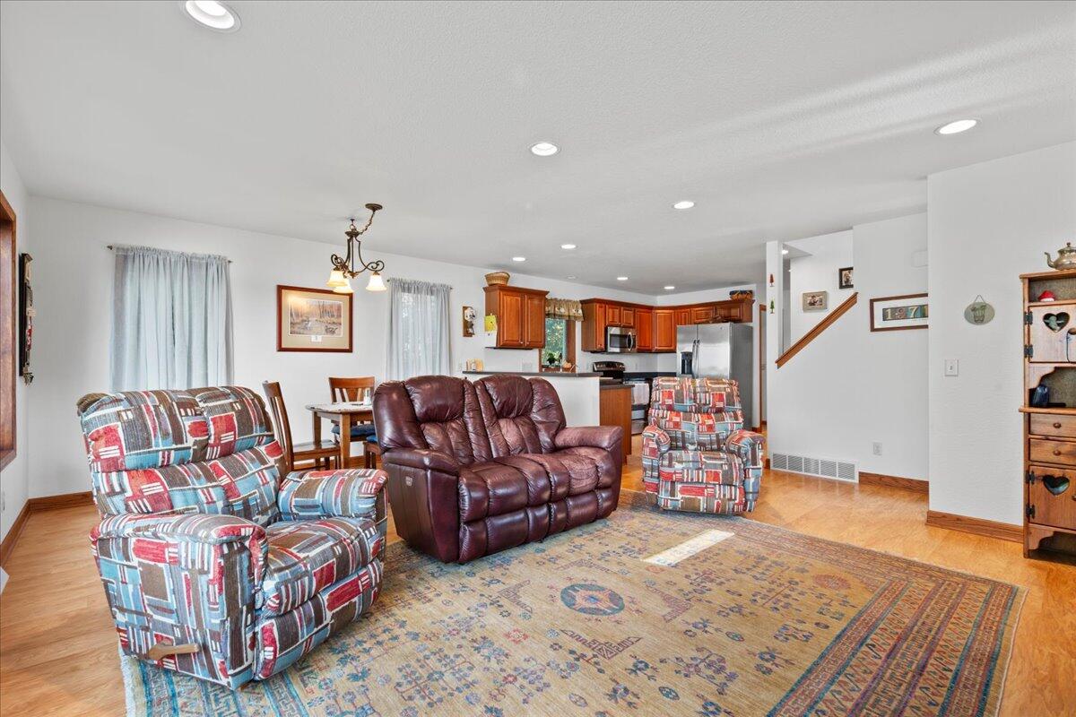 Wisconsin Lake Home for sale (MLS#: 1930974) at W6356  Lake Ellen Dr, in Lyndon, Wisconsin. (9 of 44)