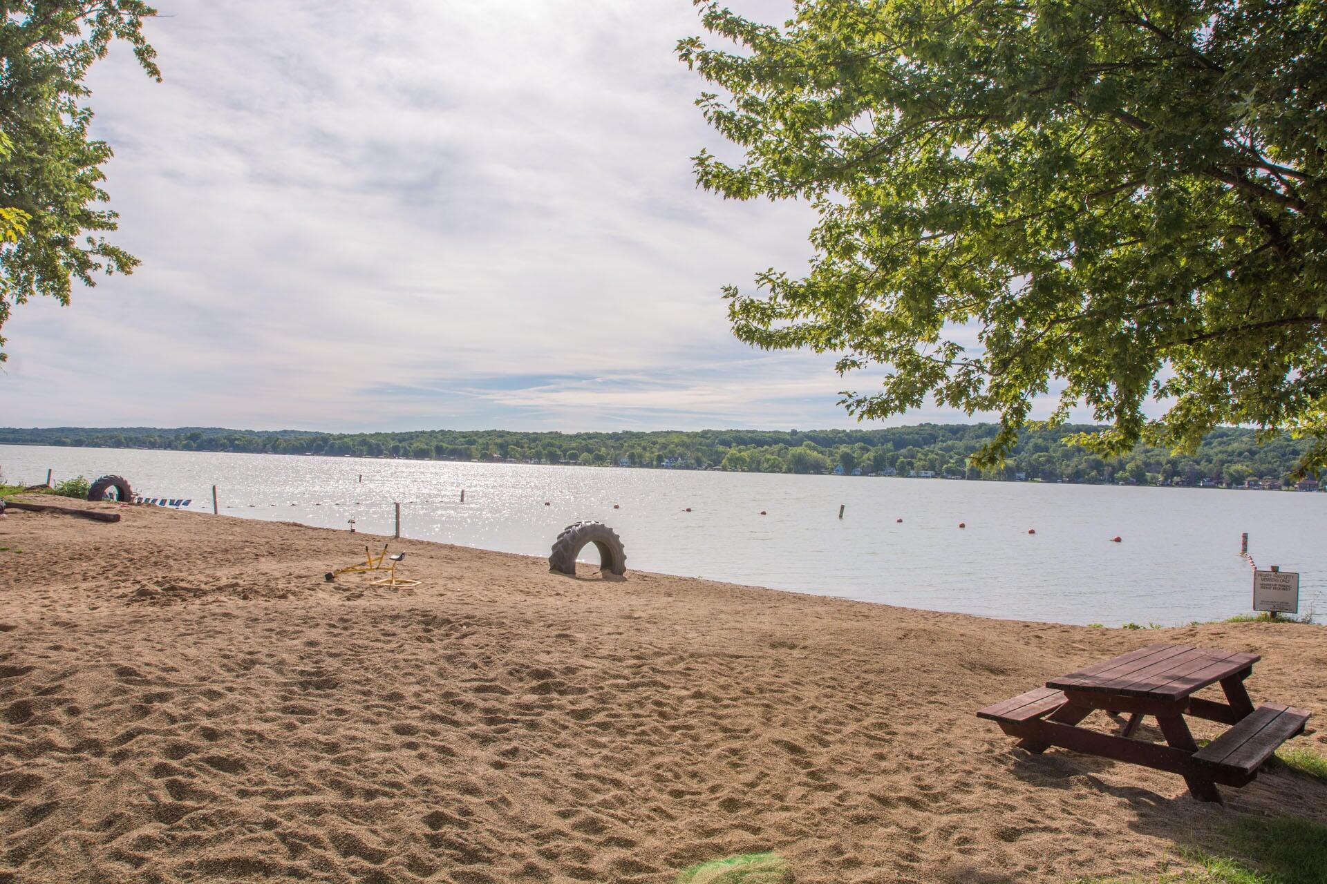 Wisconsin Lake Home for sale (MLS#: 1931027) at N3447  Walnut Rd, in Geneva, Wisconsin. (32 of 35)