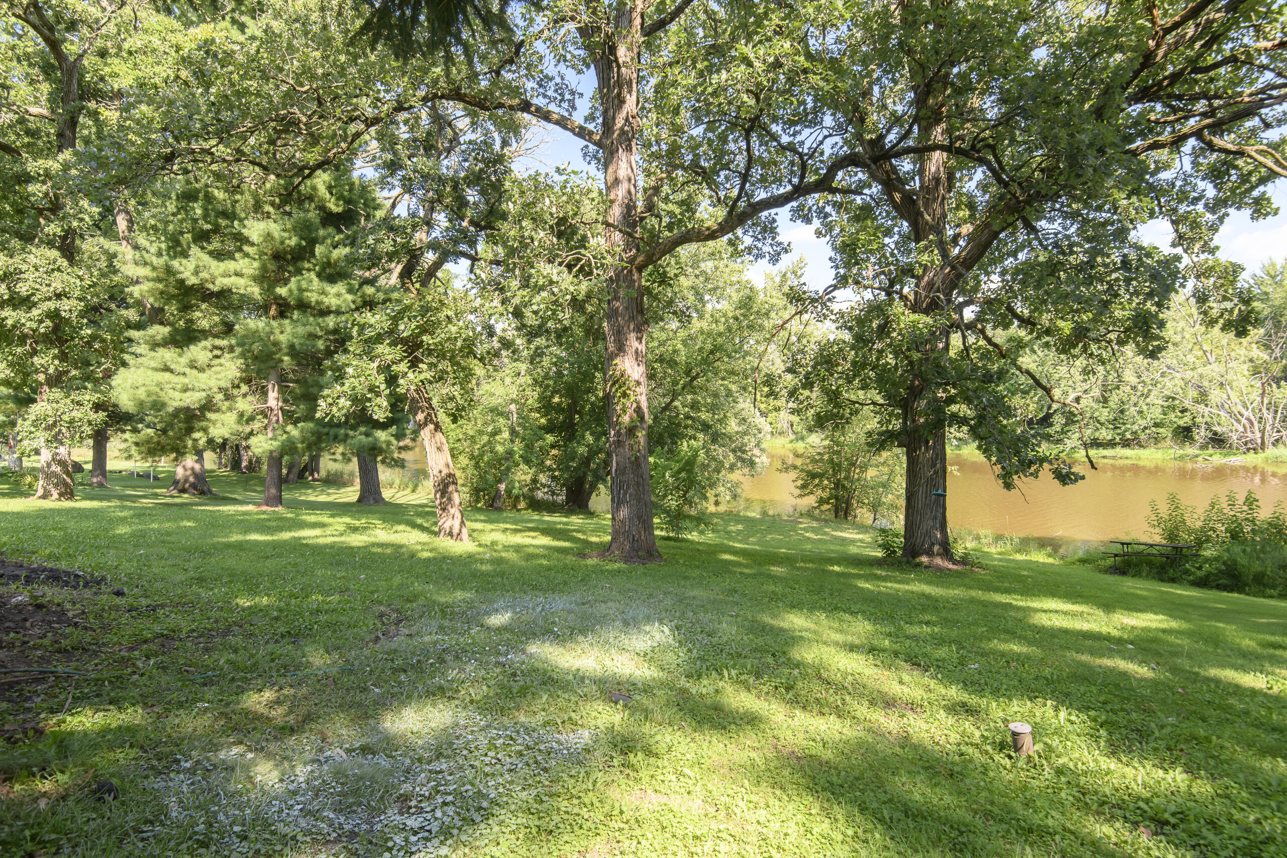 Wisconsin Lake Home for sale (MLS#: 1931060) at N2006  River Oaks Rd, in Portland, Wisconsin. (22 of 28)
