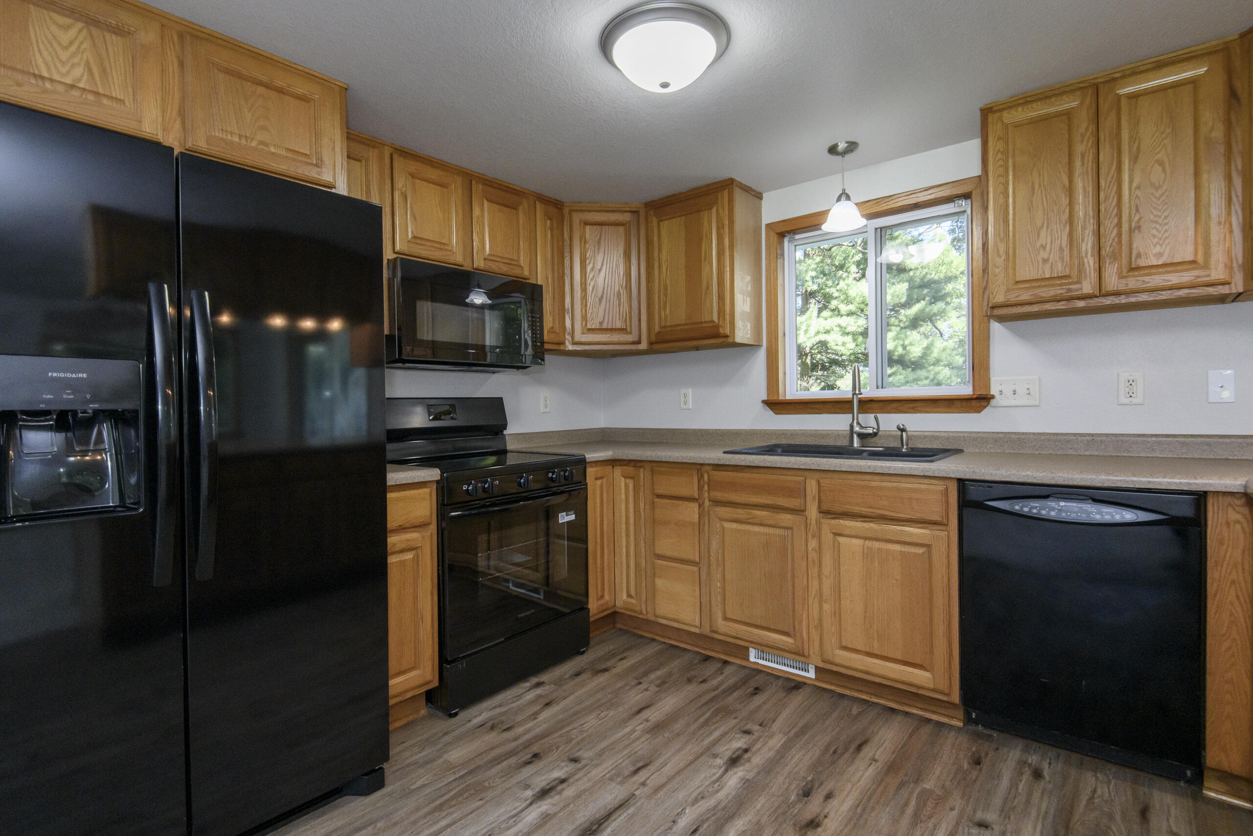 Wisconsin Lake Home for sale (MLS#: 1931060) at N2006  River Oaks Rd, in Portland, Wisconsin. (7 of 28)