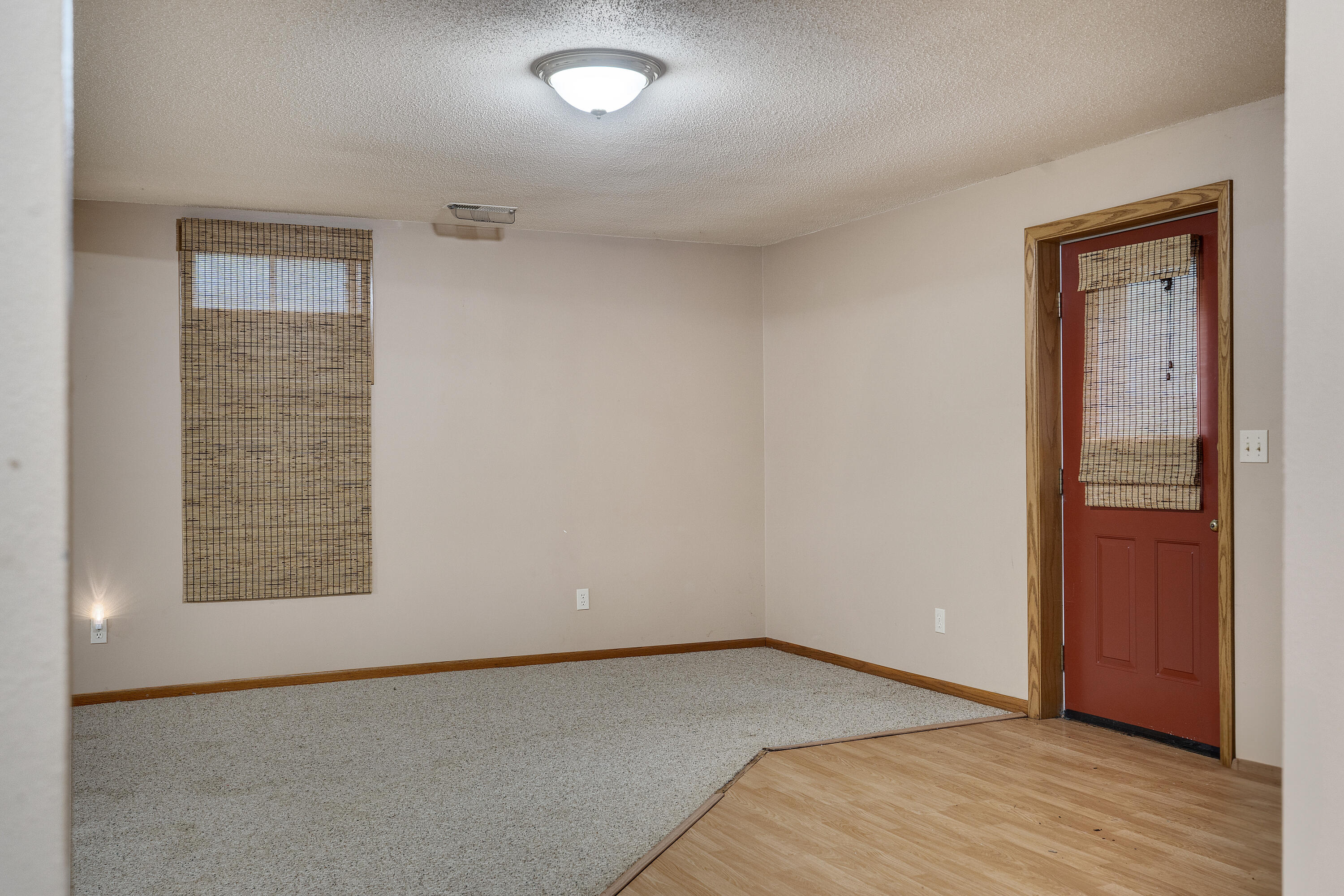 Wisconsin Lake Home for sale (MLS#: 1931067) at 715  Lee Dr, in West Salem, Wisconsin. (30 of 53)