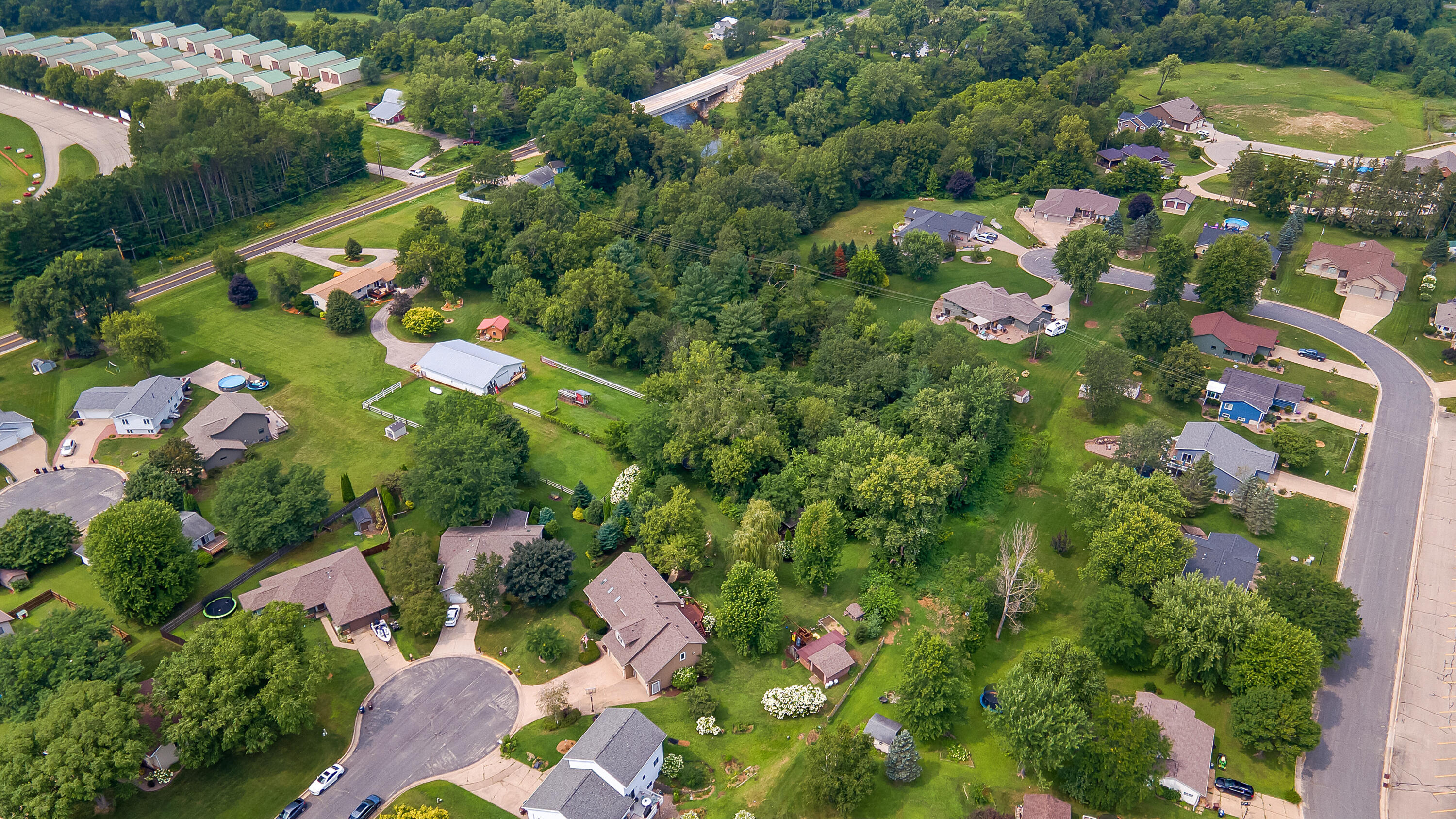 Wisconsin Lake Home for sale (MLS#: 1931067) at 715  Lee Dr, in West Salem, Wisconsin. (34 of 53)