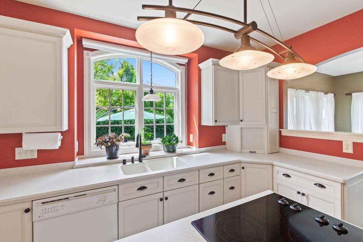 Wisconsin Lake Home for sale (MLS#: 1931115) at W377S3439  Lake Dr, in Ottawa, Wisconsin. (21 of 90)