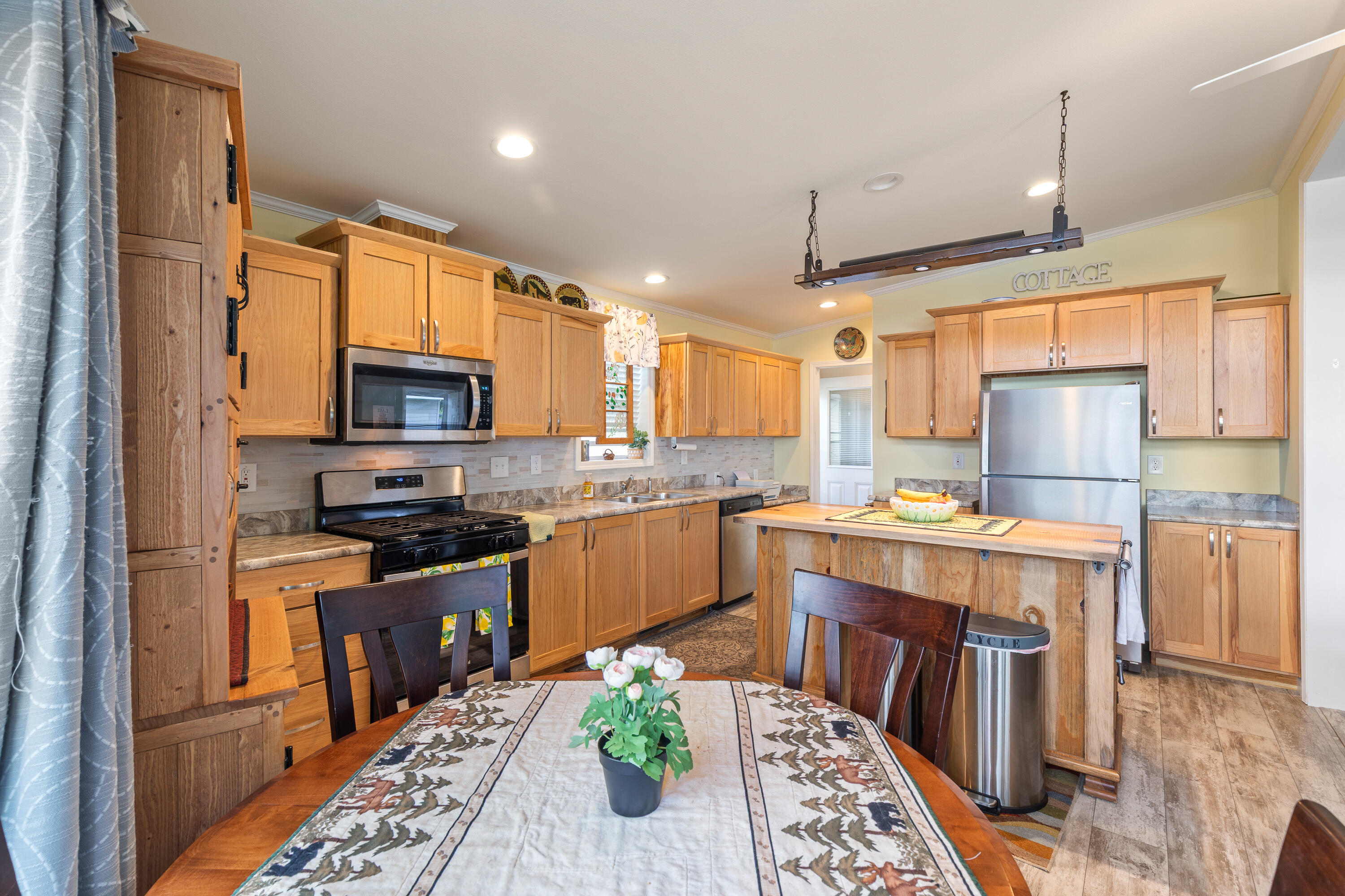 Wisconsin Lake Home for sale (MLS#: 1931149) at W4488 W Crystal Dr, in Washington, Wisconsin. (17 of 39)
