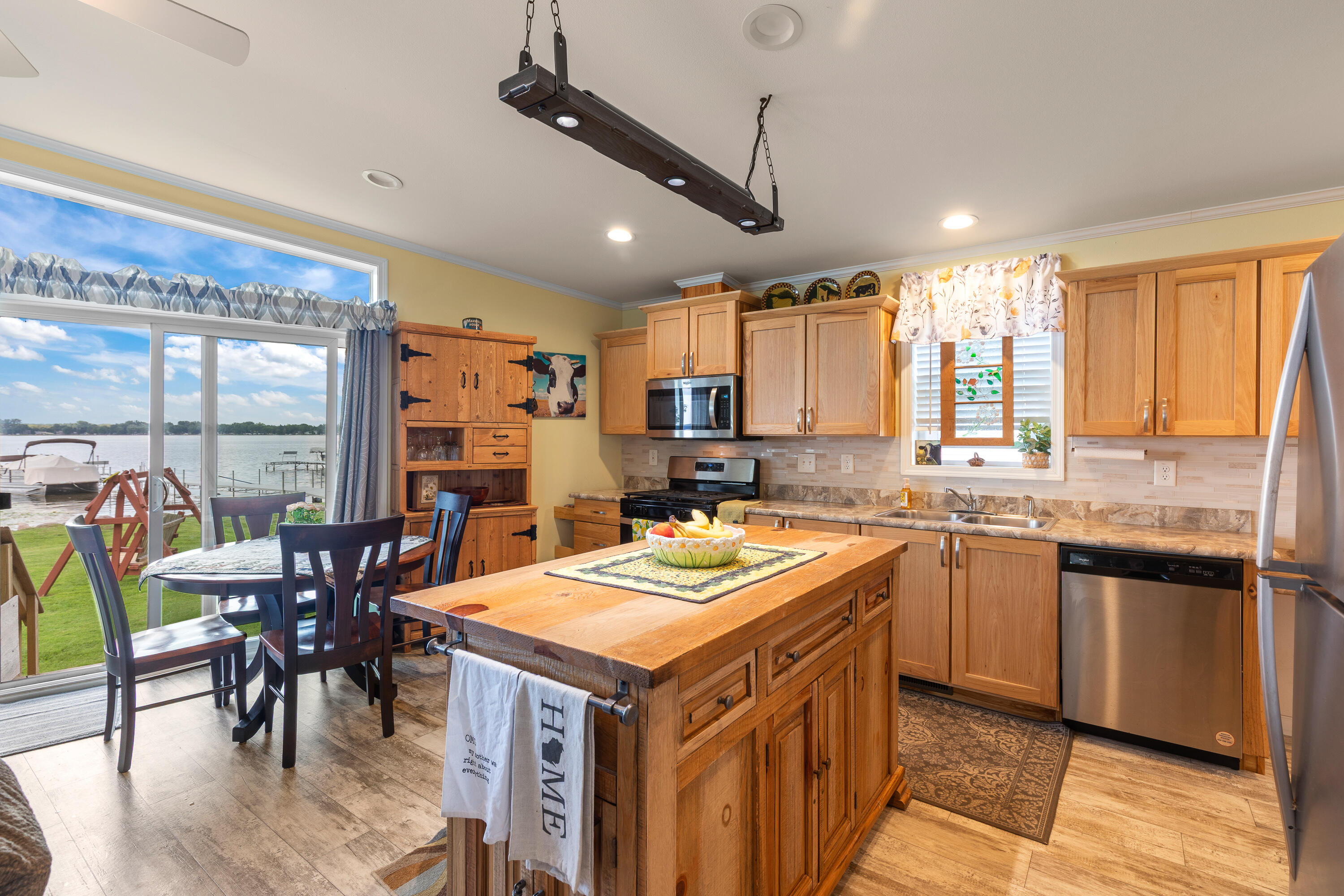Wisconsin Lake Home for sale (MLS#: 1931149) at W4488 W Crystal Dr, in Washington, Wisconsin. (18 of 39)