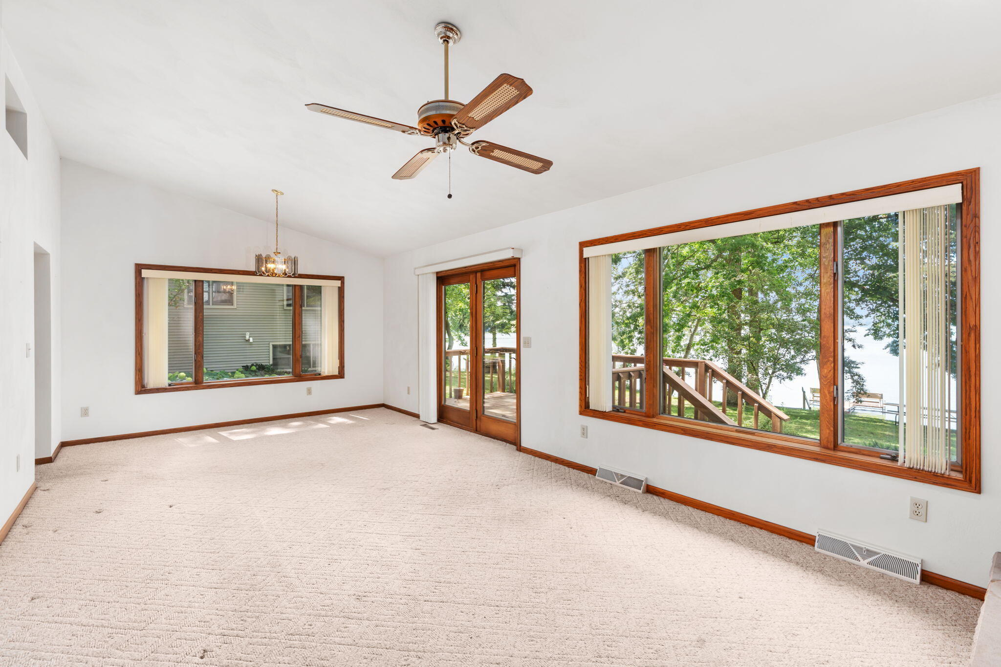 Wisconsin Lake Home for sale (MLS#: 1931303) at N2981 E Little Green Rd, in Green Lake, Wisconsin. (13 of 39)