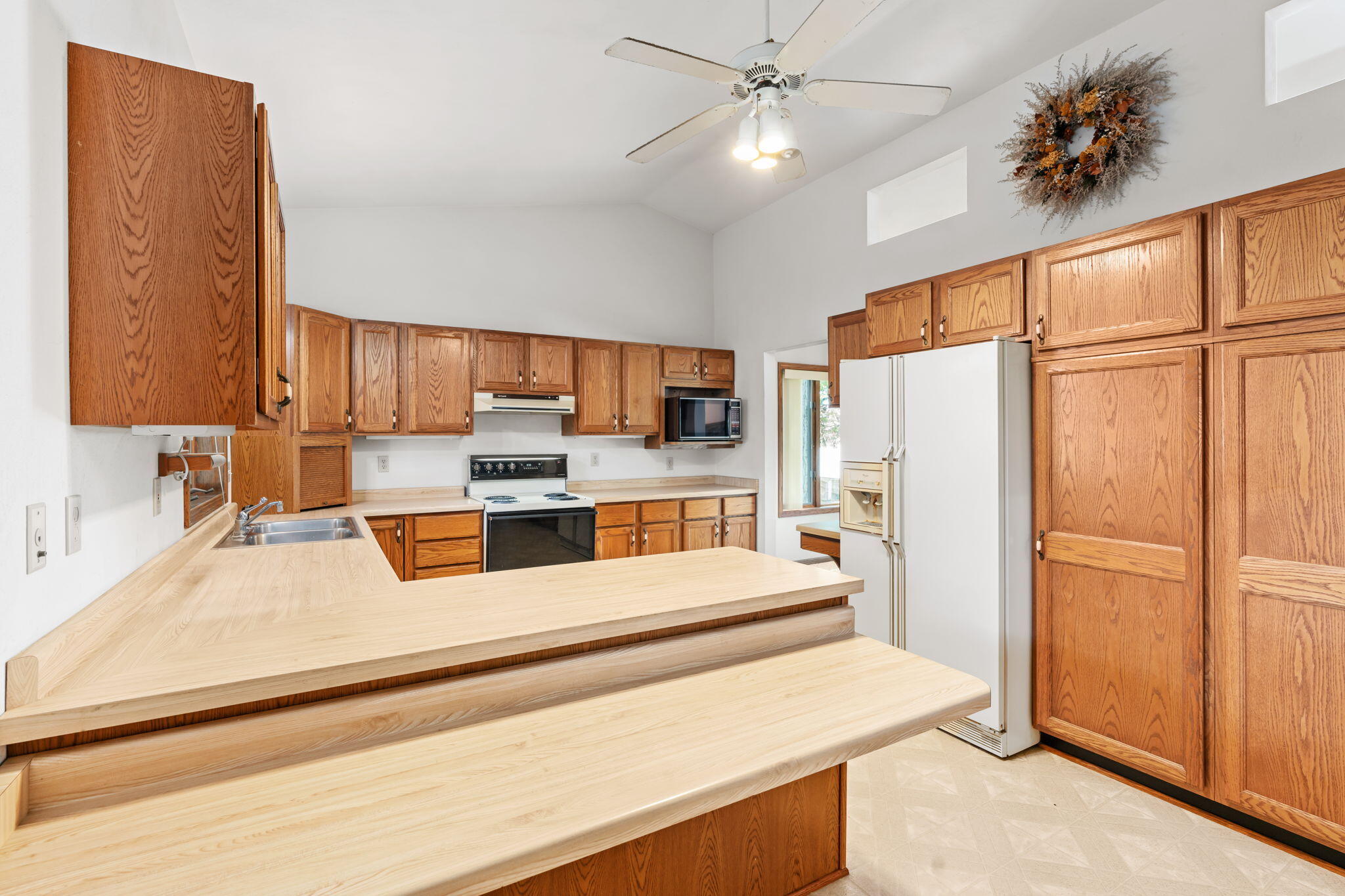 Wisconsin Lake Home for sale (MLS#: 1931303) at N2981 E Little Green Rd, in Green Lake, Wisconsin. (9 of 39)