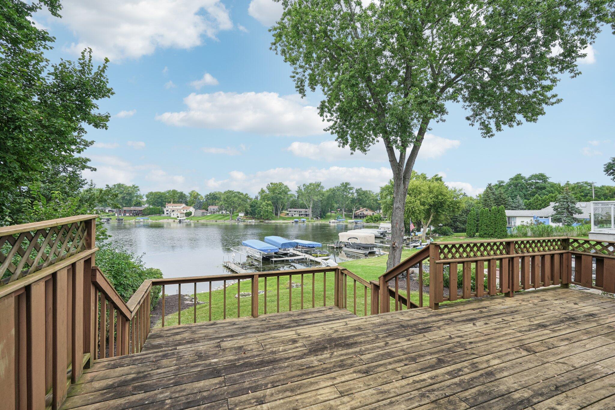 Wisconsin Lake Home for sale (MLS#: 1931334) at S73W17268  LAKE Dr, in Muskego, Wisconsin. (36 of 53)