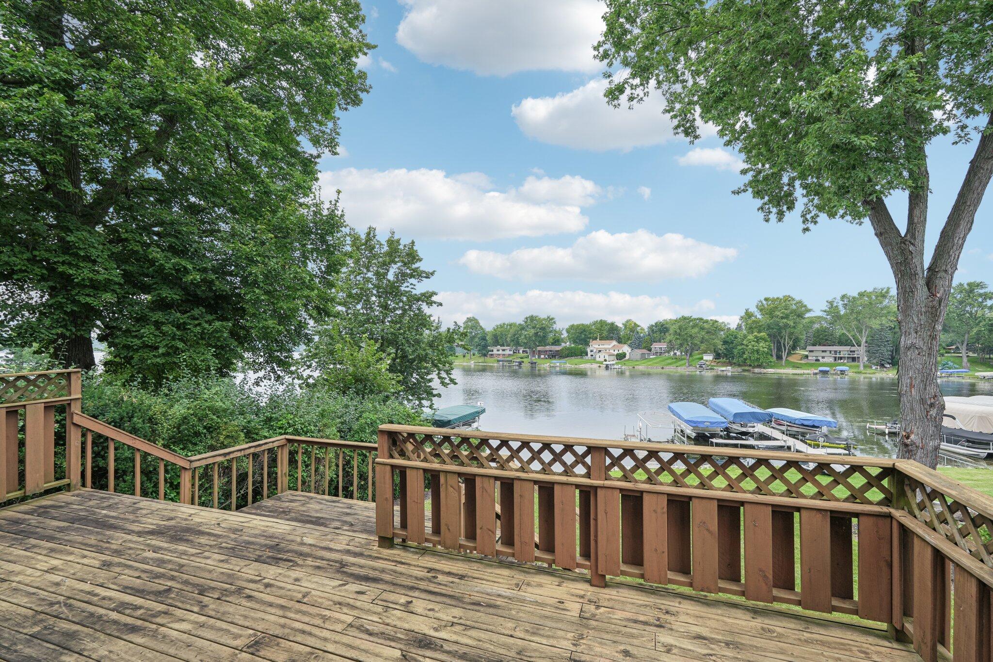 Wisconsin Lake Home for sale (MLS#: 1931334) at S73W17268  LAKE Dr, in Muskego, Wisconsin. (37 of 53)