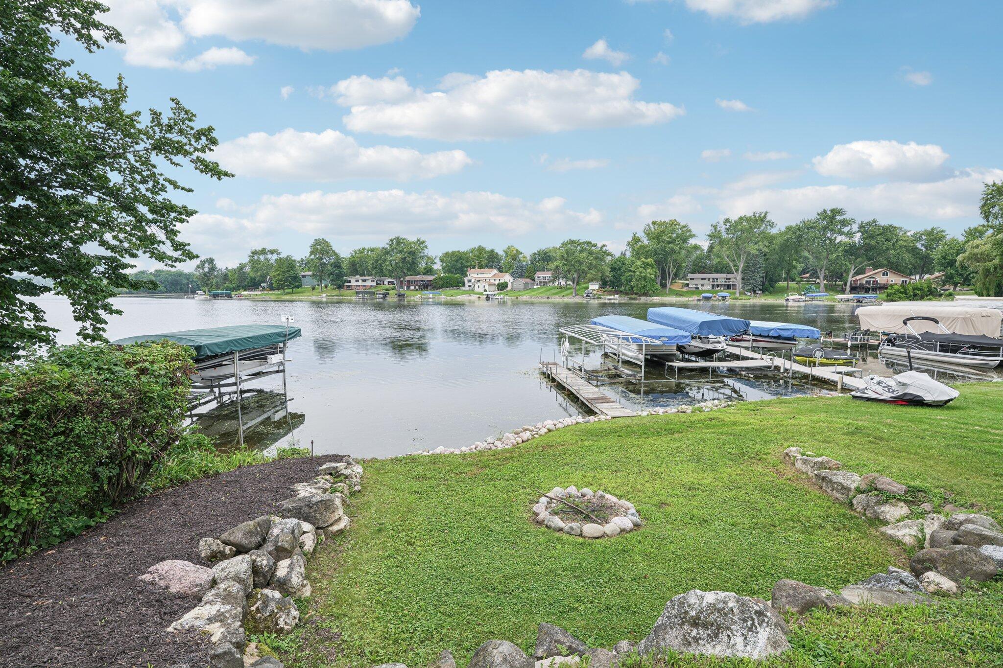 Wisconsin Lake Home for sale (MLS#: 1931334) at S73W17268  LAKE Dr, in Muskego, Wisconsin. (43 of 53)