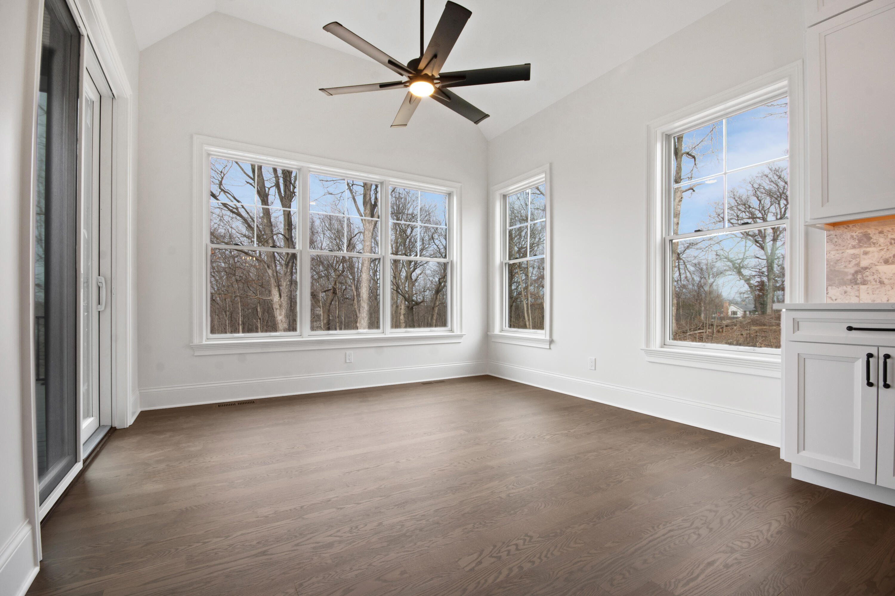 Wisconsin Lake Home for sale (MLS#: 1931362) at N2692  Forest Dr, in Geneva, Wisconsin. (5 of 46)