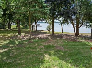 Wisconsin Lake Home for sale (MLS#: 1931522) at W343N6205 S Bayview Rd, in Lac La Belle, Wisconsin. (5 of 11)