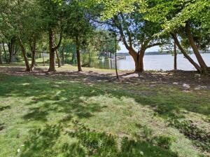 Wisconsin Lake Home for sale (MLS#: 1931522) at W343N6205 S Bayview Rd, in Lac La Belle, Wisconsin. (6 of 11)