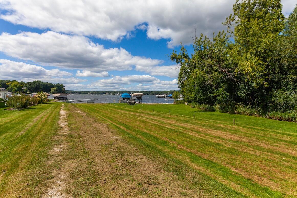 Wisconsin Lake Home for sale (MLS#: 1931572) at N20W28282  Oakton Rd, in Delafield, Wisconsin. (40 of 40)