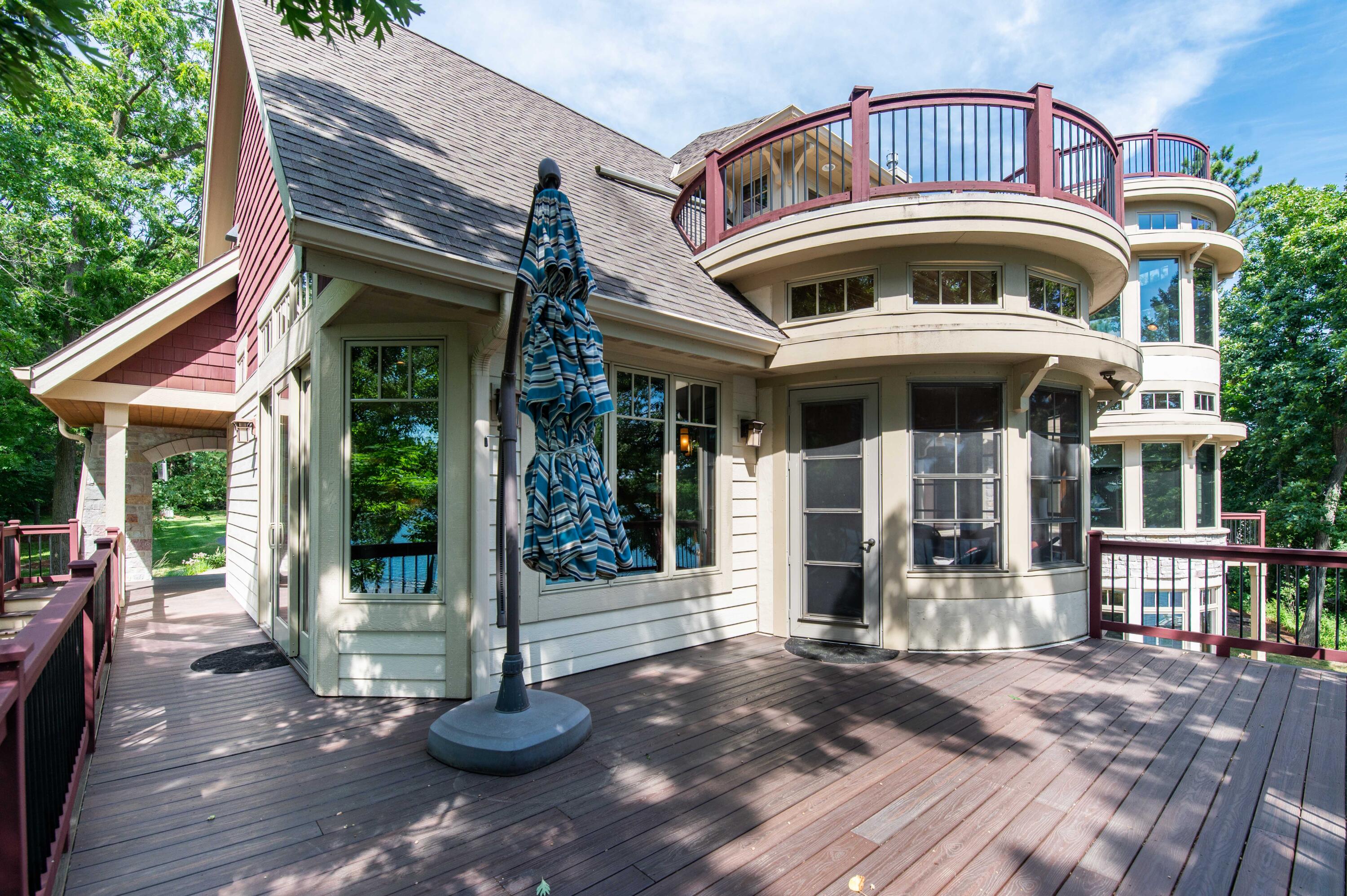 Wisconsin Lake Home for sale (MLS#: 1931627) at W342N5150  Road P -, in Oconomowoc, Wisconsin. (12 of 53)