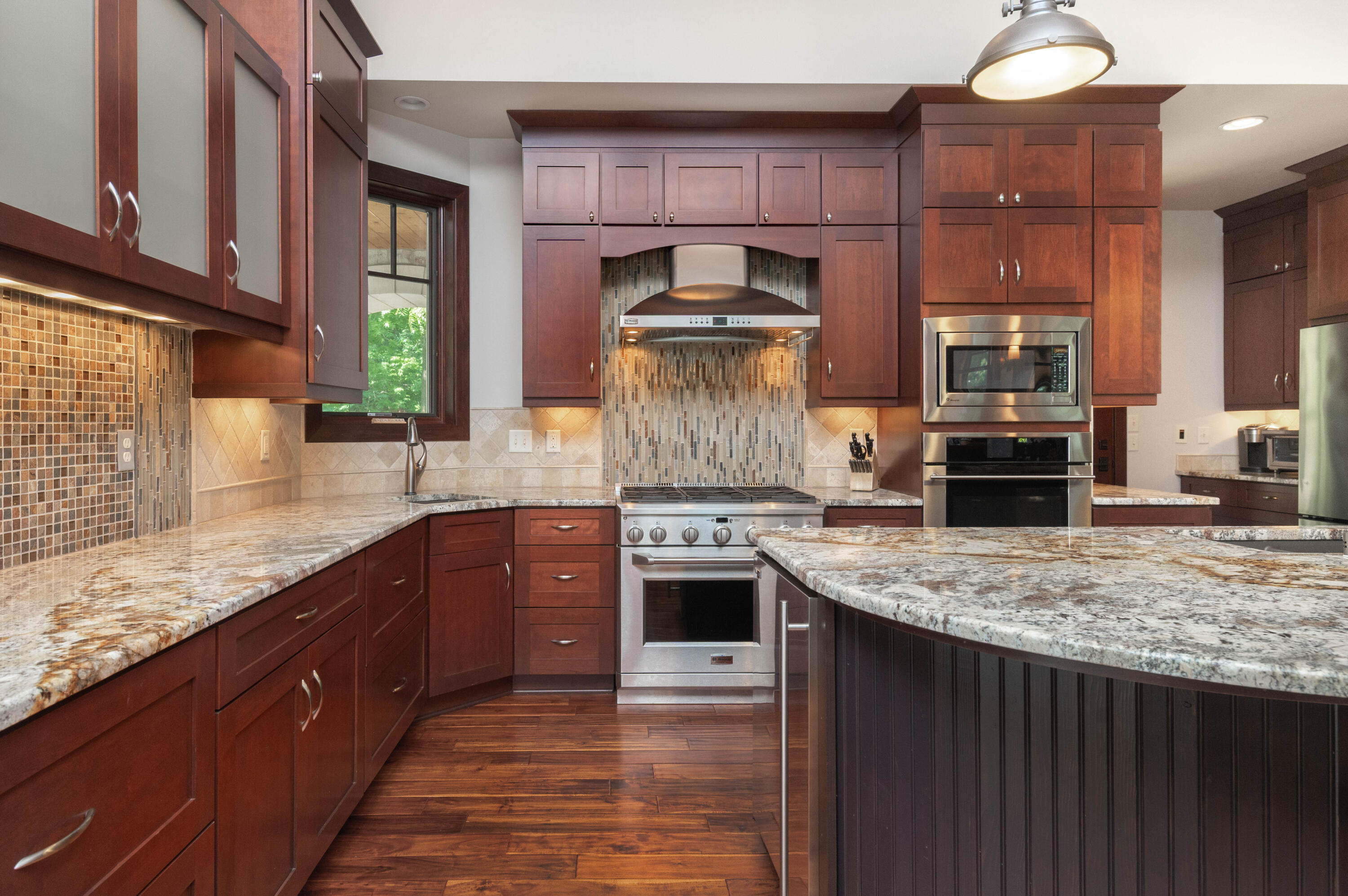Wisconsin Lake Home for sale (MLS#: 1931627) at W342N5150  Road P -, in Oconomowoc, Wisconsin. (24 of 53)