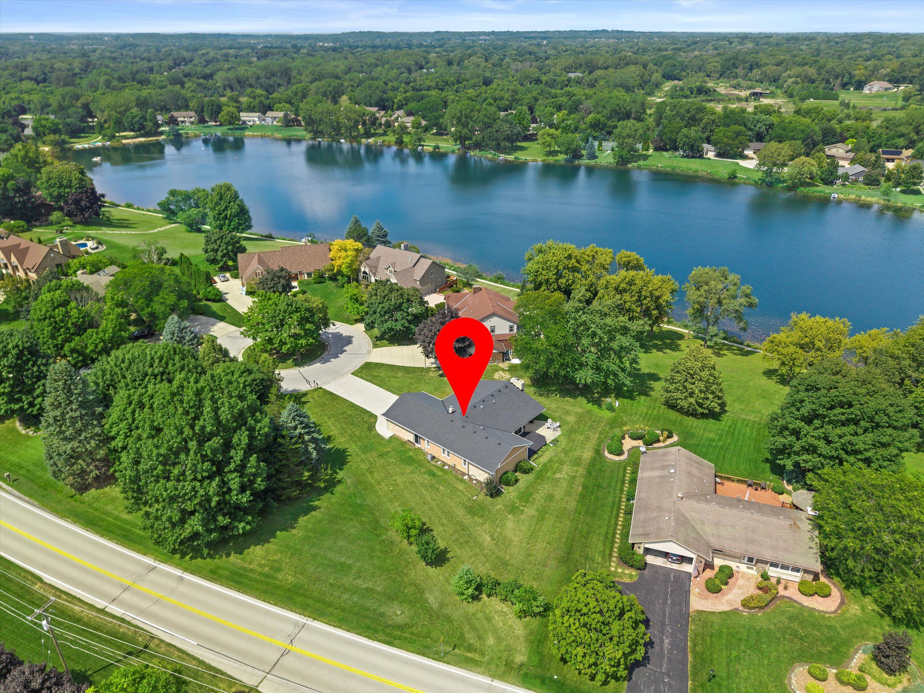 Wisconsin Lake Home for sale (MLS#: 1931688) at S76W12739  Cambridge Ct, in Muskego, Wisconsin. (2 of 62)