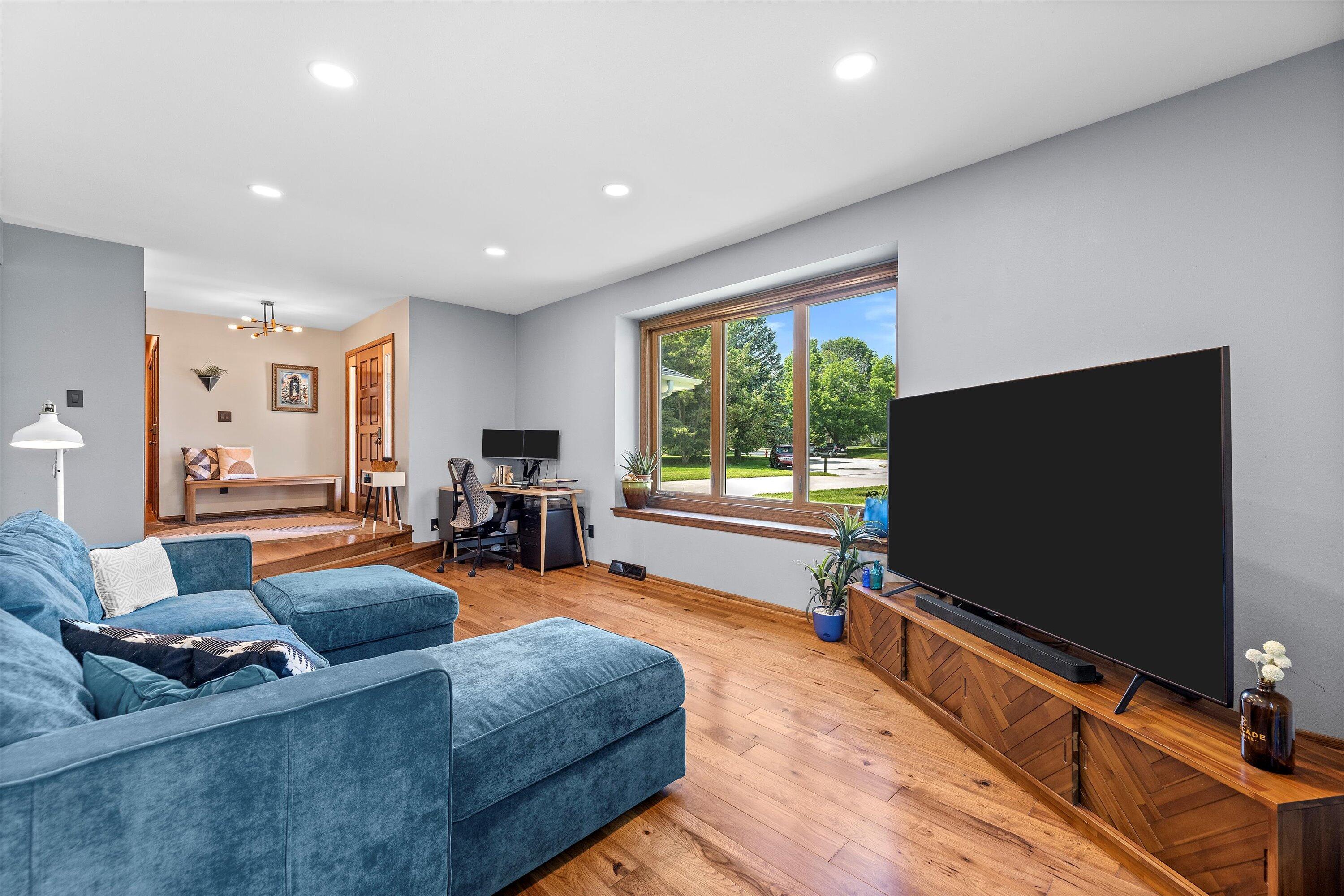 Wisconsin Lake Home for sale (MLS#: 1931688) at S76W12739  Cambridge Ct, in Muskego, Wisconsin. (11 of 62)