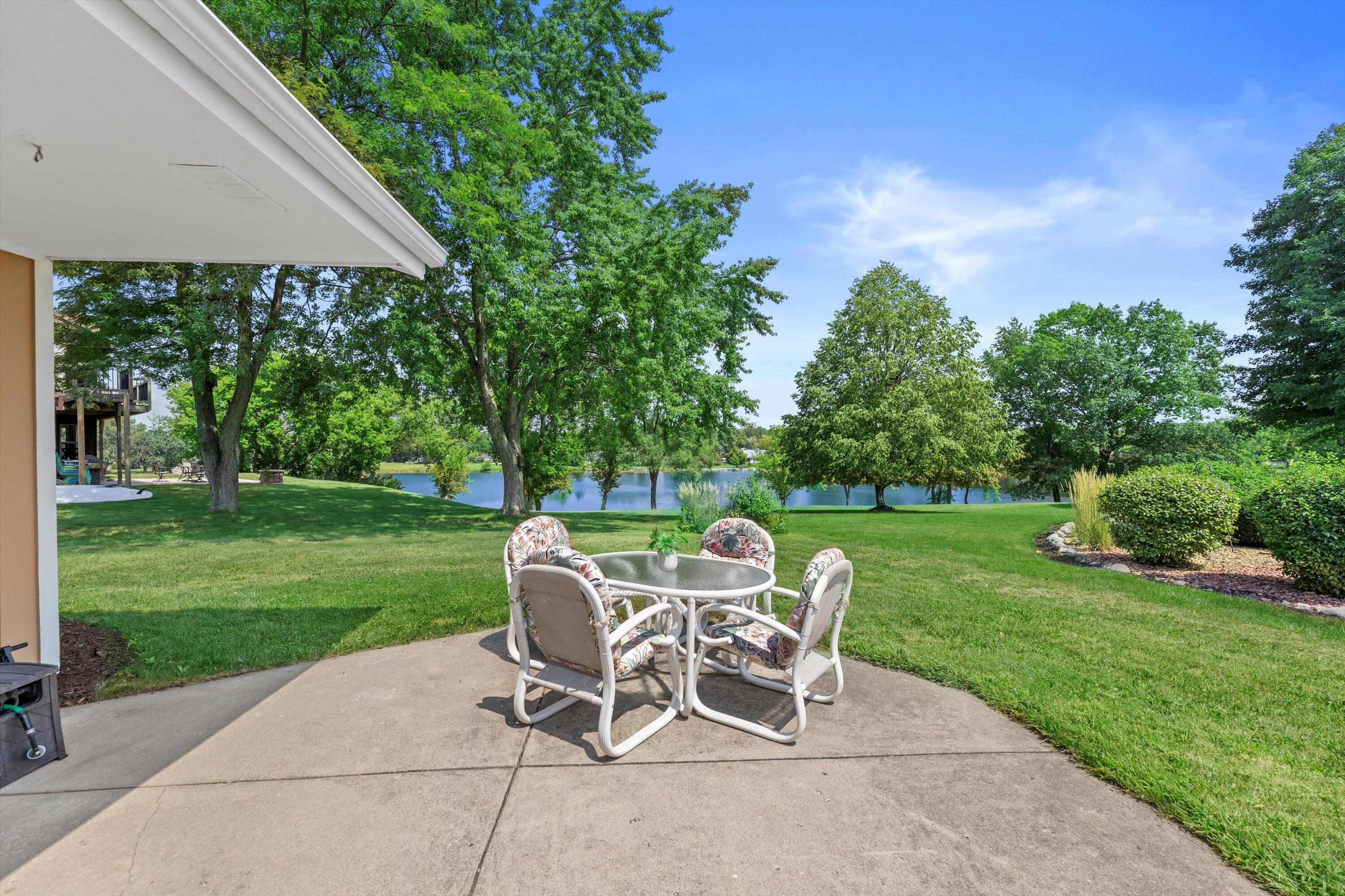 Wisconsin Lake Home for sale (MLS#: 1931688) at S76W12739  Cambridge Ct, in Muskego, Wisconsin. (48 of 62)