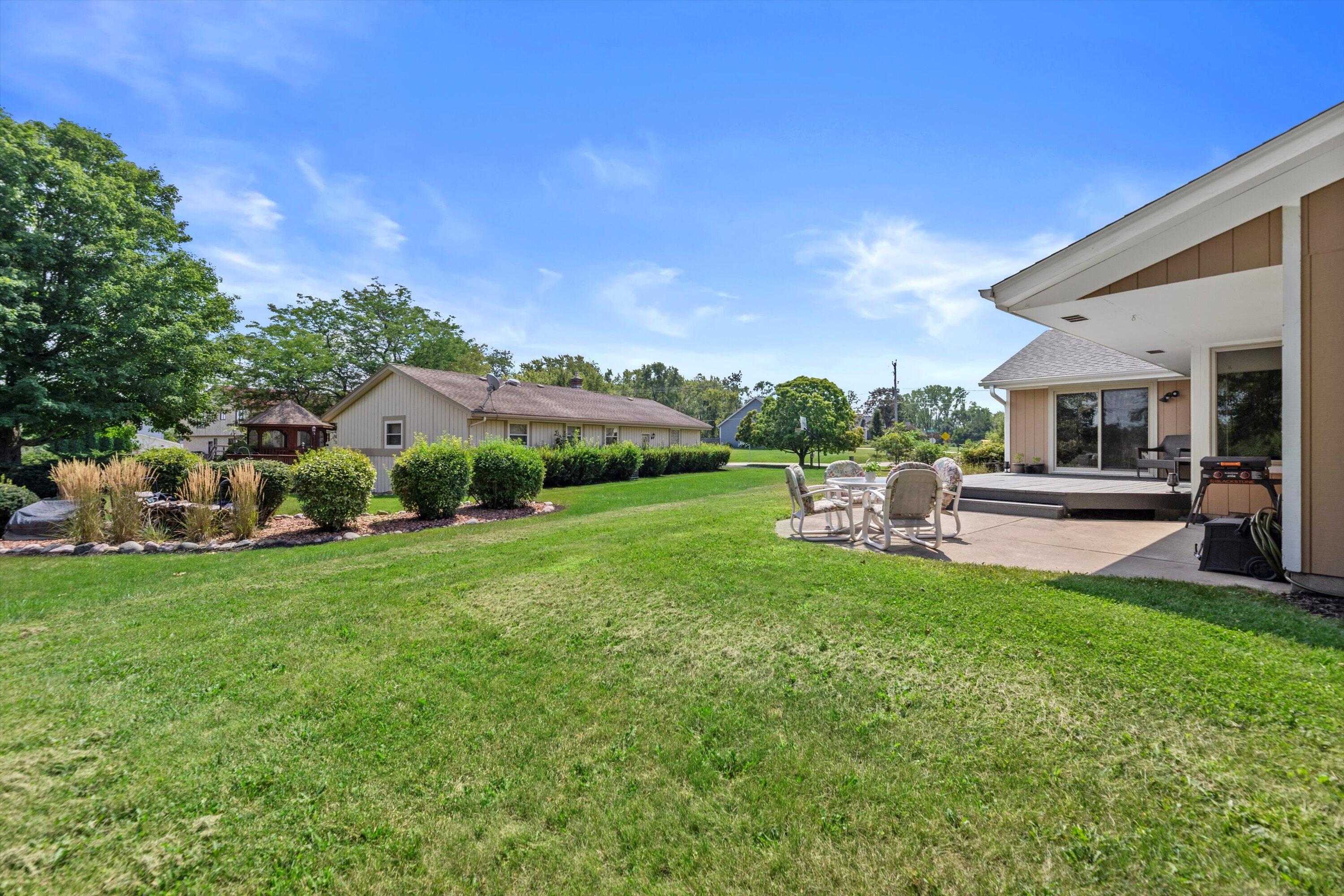 Wisconsin Lake Home for sale (MLS#: 1931688) at S76W12739  Cambridge Ct, in Muskego, Wisconsin. (49 of 62)