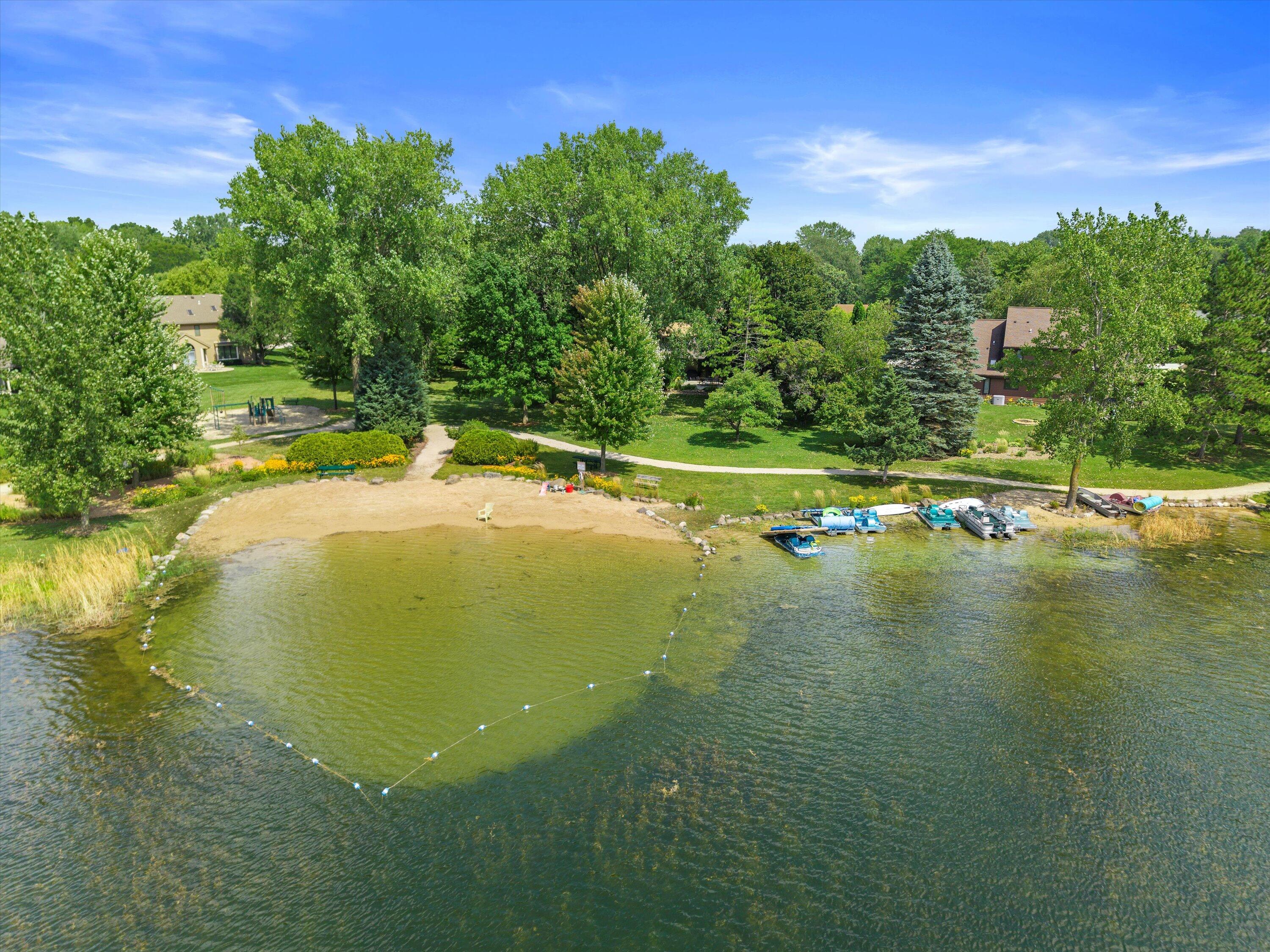 Wisconsin Lake Home for sale (MLS#: 1931688) at S76W12739  Cambridge Ct, in Muskego, Wisconsin. (54 of 62)