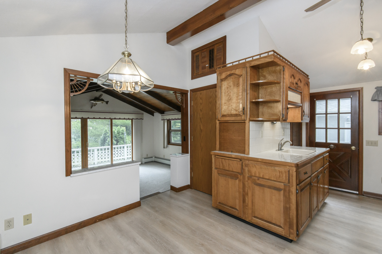 Wisconsin Lake Home for sale (MLS#: 1931801) at W302S10167  Oconee Dr, in Mukwonago, Wisconsin. (13 of 49)
