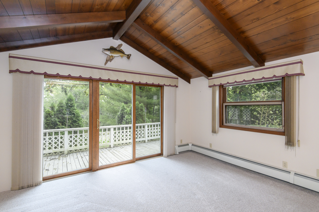 Wisconsin Lake Home for sale (MLS#: 1931801) at W302S10167  Oconee Dr, in Mukwonago, Wisconsin. (3 of 49)