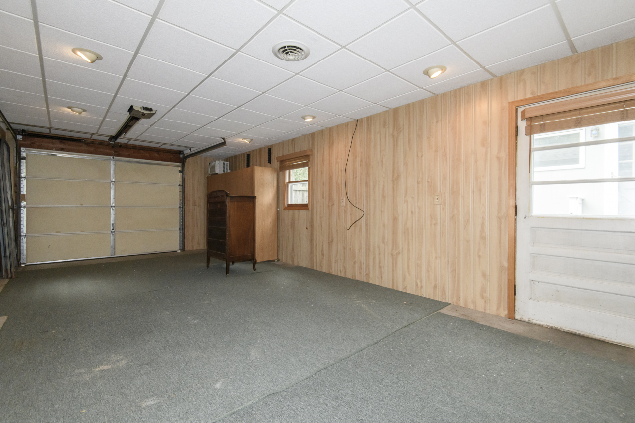 Wisconsin Lake Home for sale (MLS#: 1931801) at W302S10167  Oconee Dr, in Mukwonago, Wisconsin. (21 of 49)