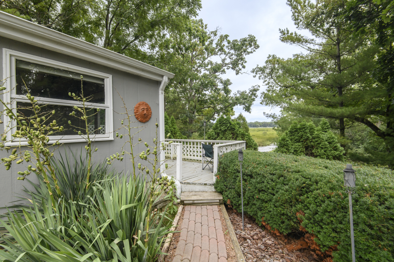 Wisconsin Lake Home for sale (MLS#: 1931801) at W302S10167  Oconee Dr, in Mukwonago, Wisconsin. (23 of 49)