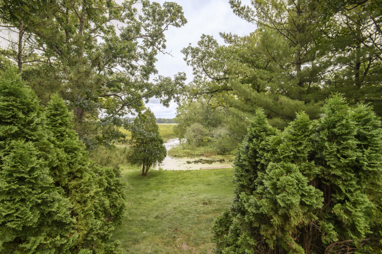 Wisconsin Lake Home for sale (MLS#: 1931801) at W302S10167  Oconee Dr, in Mukwonago, Wisconsin. (24 of 49)