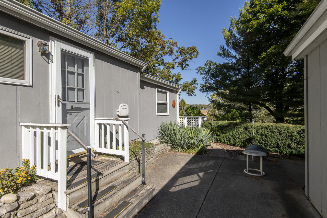 Wisconsin Lake Home for sale (MLS#: 1931801) at W302S10167  Oconee Dr, in Mukwonago, Wisconsin. (27 of 49)