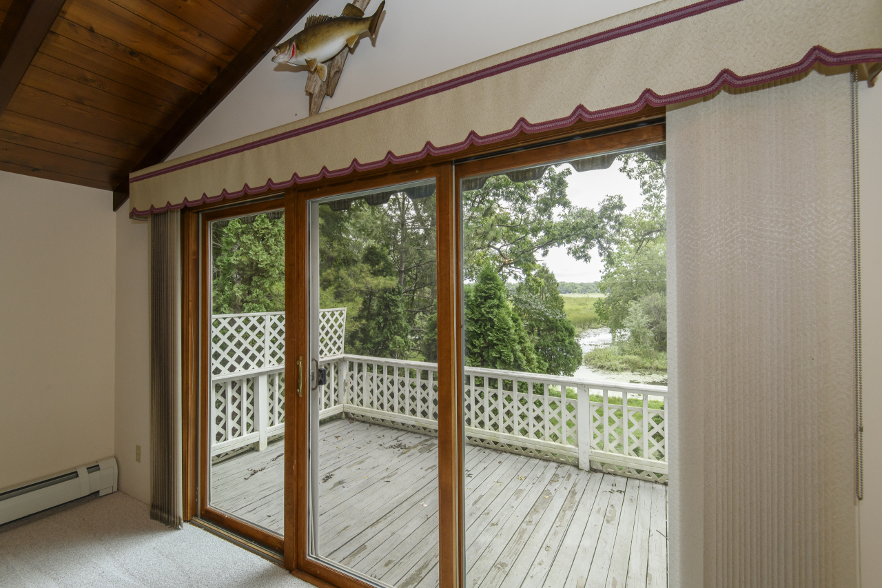 Wisconsin Lake Home for sale (MLS#: 1931801) at W302S10167  Oconee Dr, in Mukwonago, Wisconsin. (5 of 49)