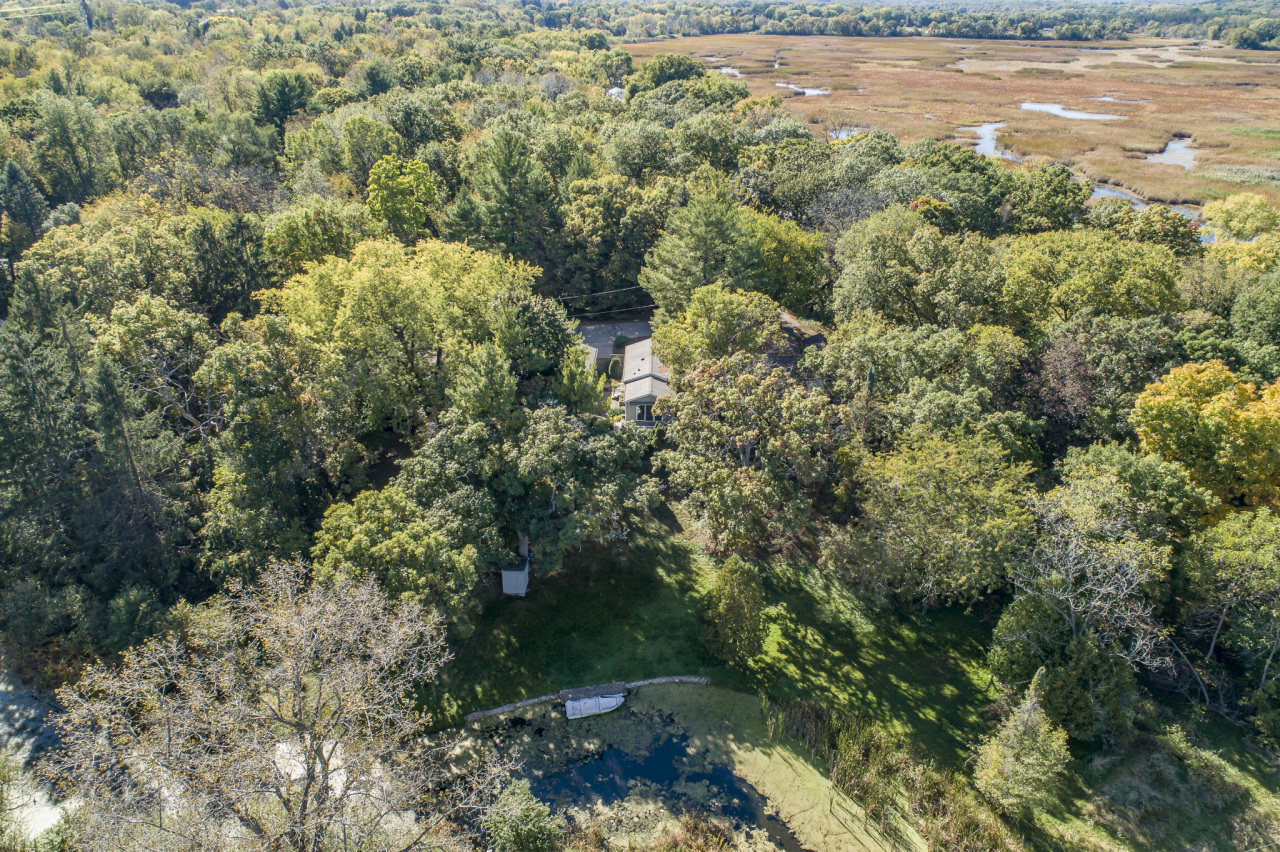 Wisconsin Lake Home for sale (MLS#: 1931801) at W302S10167  Oconee Dr, in Mukwonago, Wisconsin. (43 of 49)