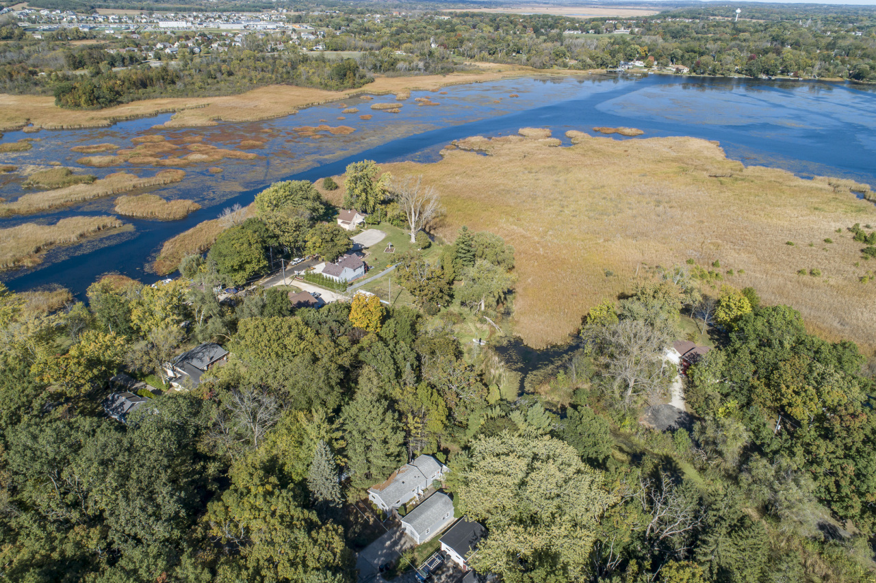 Wisconsin Lake Home for sale (MLS#: 1931801) at W302S10167  Oconee Dr, in Mukwonago, Wisconsin. (47 of 49)