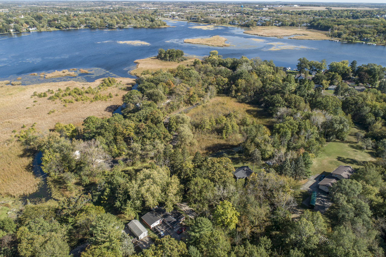 Wisconsin Lake Home for sale (MLS#: 1931801) at W302S10167  Oconee Dr, in Mukwonago, Wisconsin. (48 of 49)