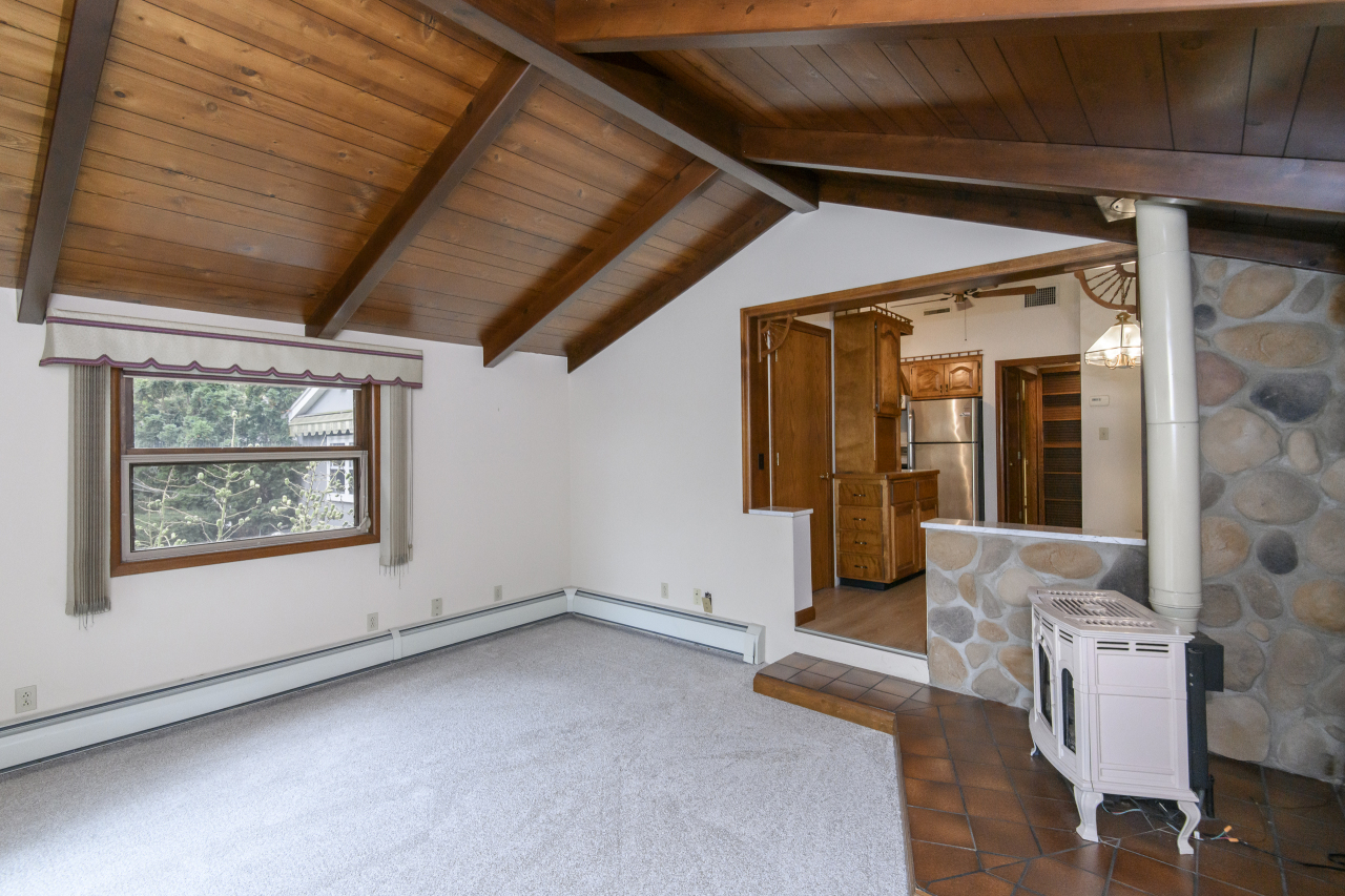 Wisconsin Lake Home for sale (MLS#: 1931801) at W302S10167  Oconee Dr, in Mukwonago, Wisconsin. (7 of 49)